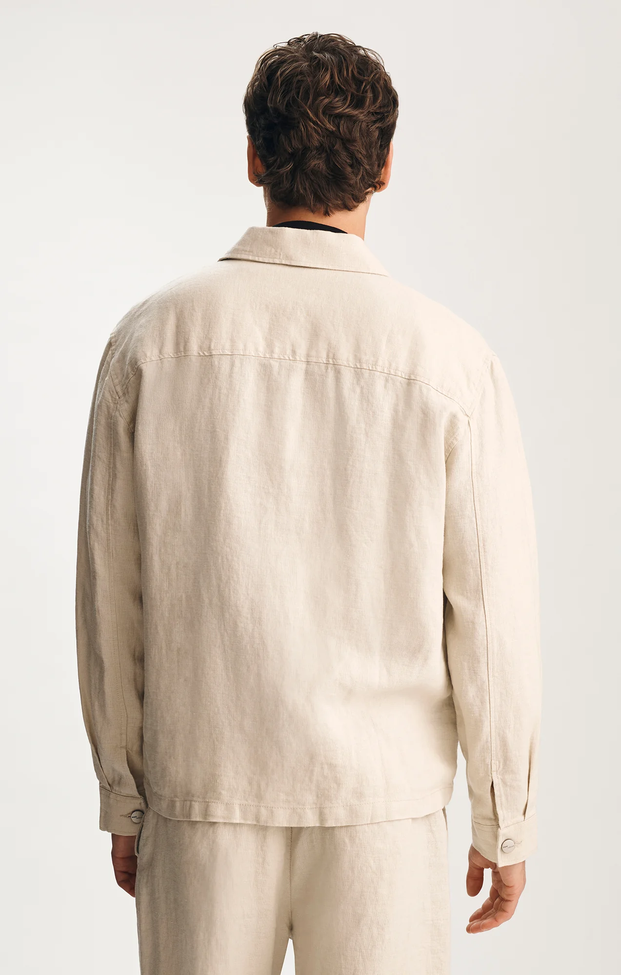 LINEN OVERSHIRT IN MOONSTRUCK - Image 2