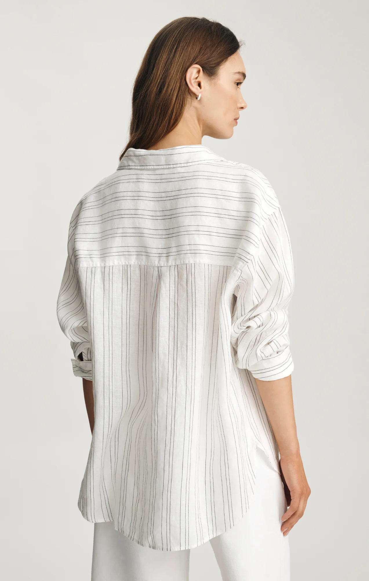 LINEN OVERSIZED BUTTON-UP SHIRT IN BLACK STRIPED - Image 2