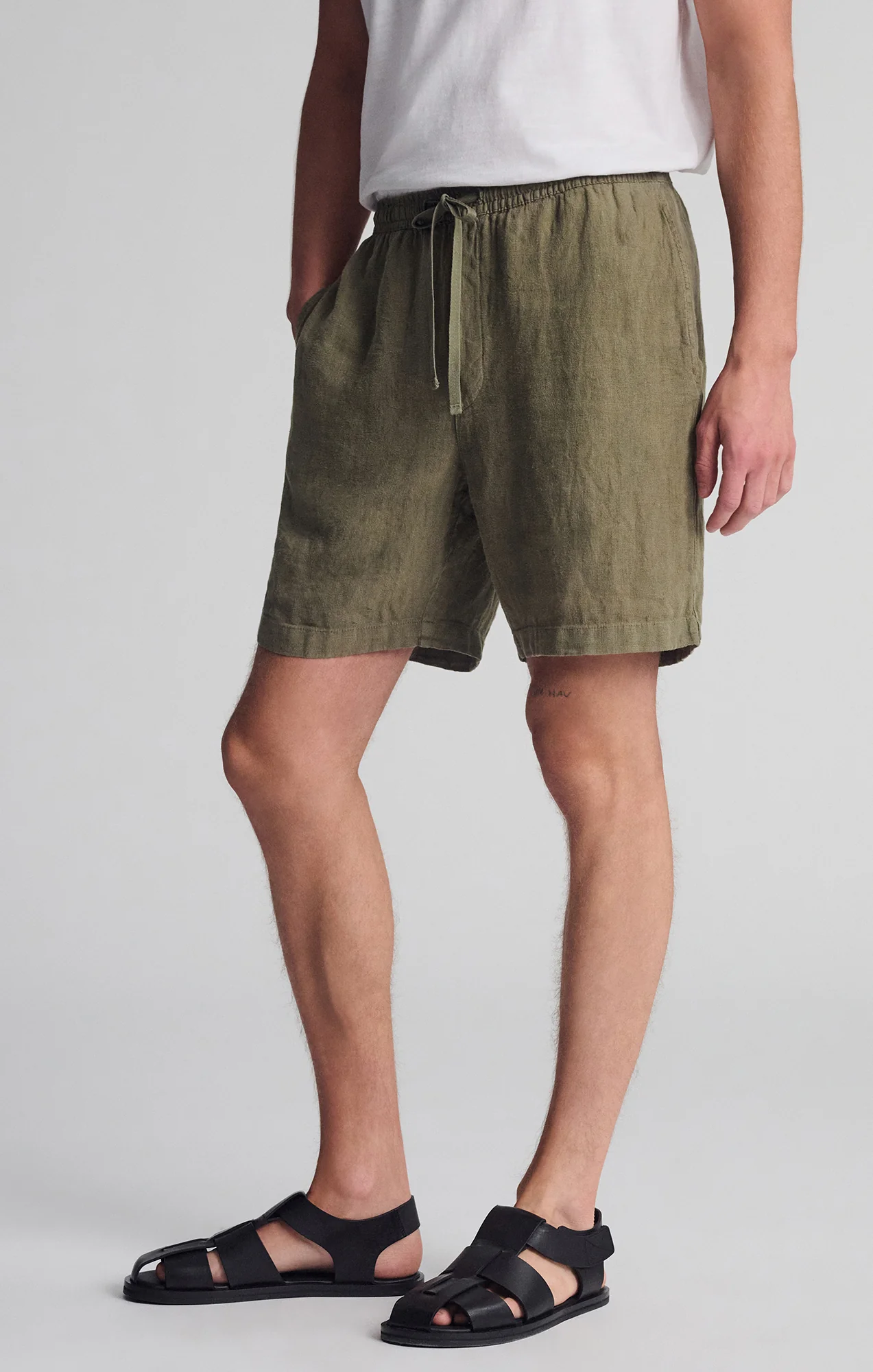 LINEN POCKET SHORTS IN KALAMATA - Image 4