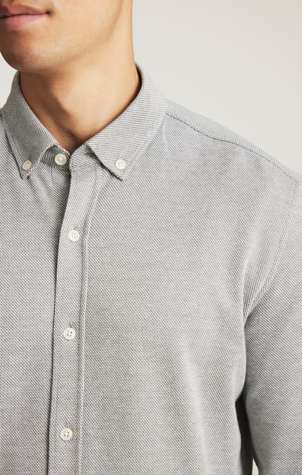 LONG SLEEVE BUTTON-DOWN SHIRT IN URBAN CHIC - Image 5