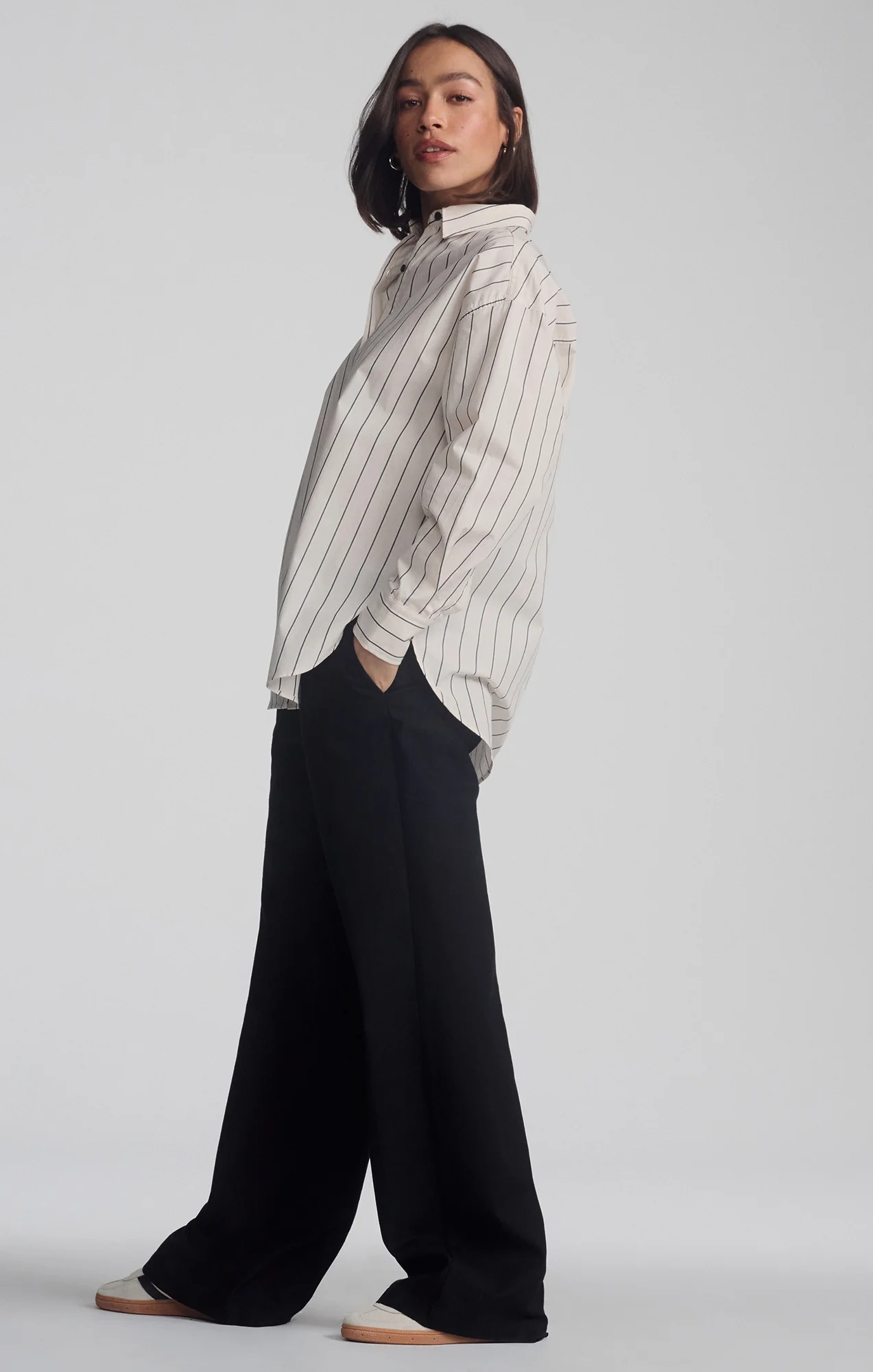 LONG SLEEVE BUTTON-UP SHIRT IN ANTRASIT STRIPE - Image 2