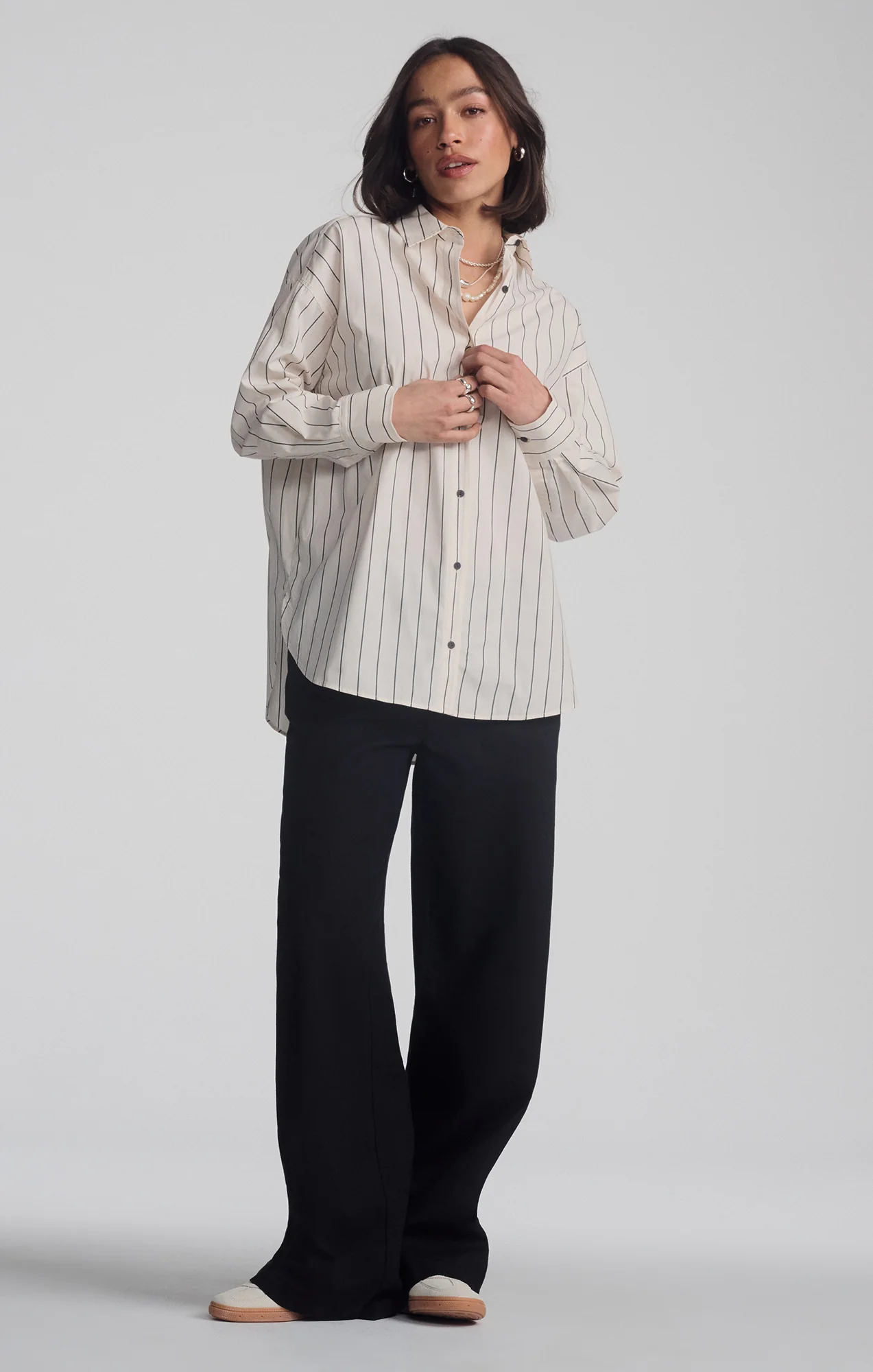 LONG SLEEVE BUTTON-UP SHIRT IN ANTRASIT STRIPE - Image 4