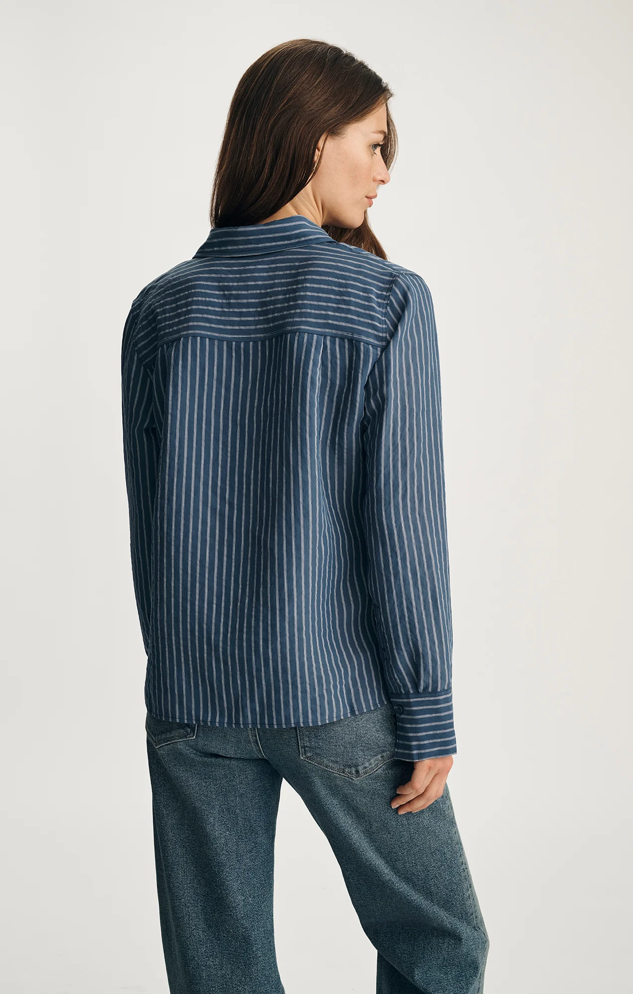 LUXE TOUCH TENCEL™ BUTTON-UP SHIRT IN INFINITY STRIPE - Image 2