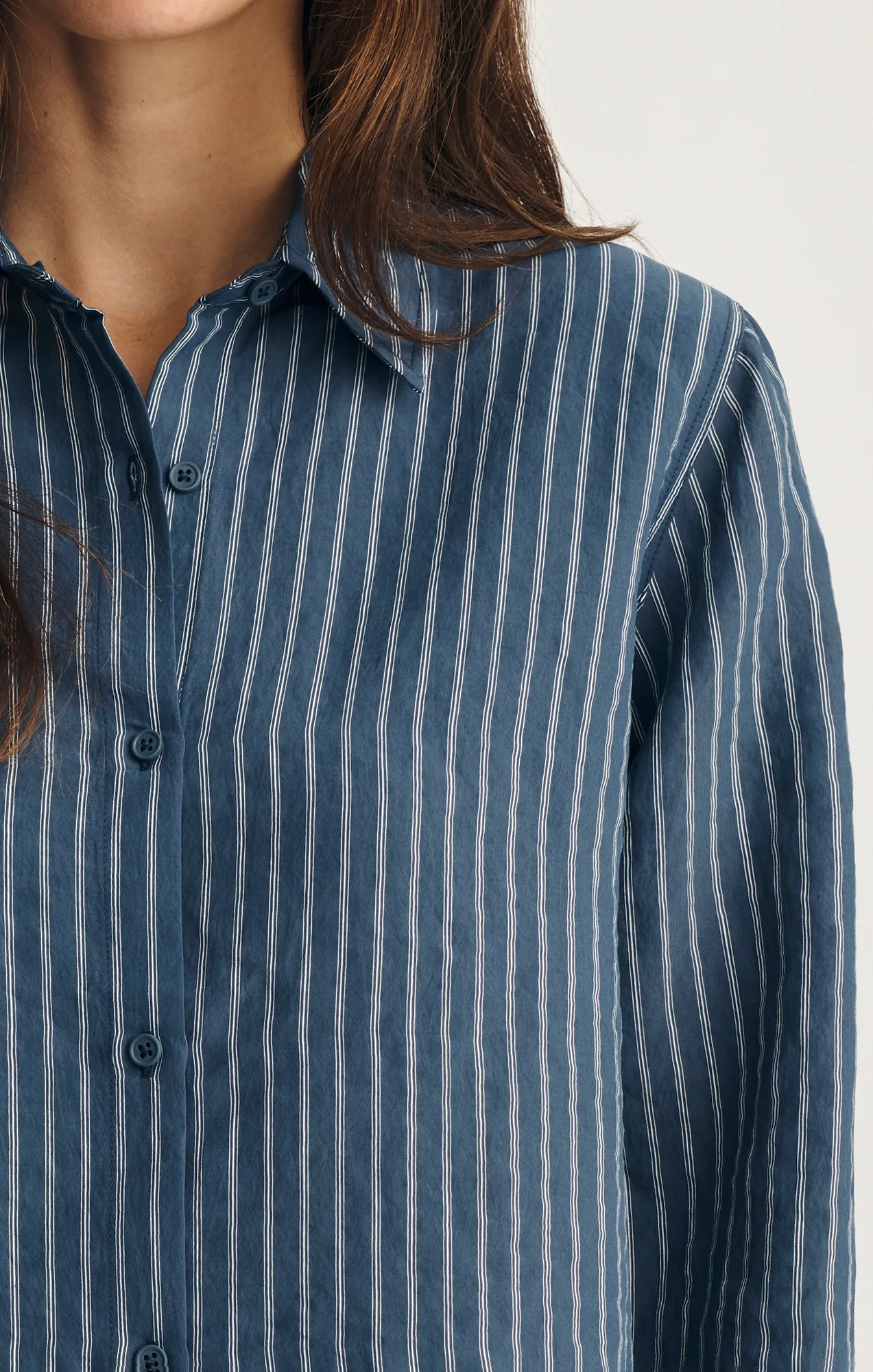 LUXE TOUCH TENCEL™ BUTTON-UP SHIRT IN INFINITY STRIPE - Image 4