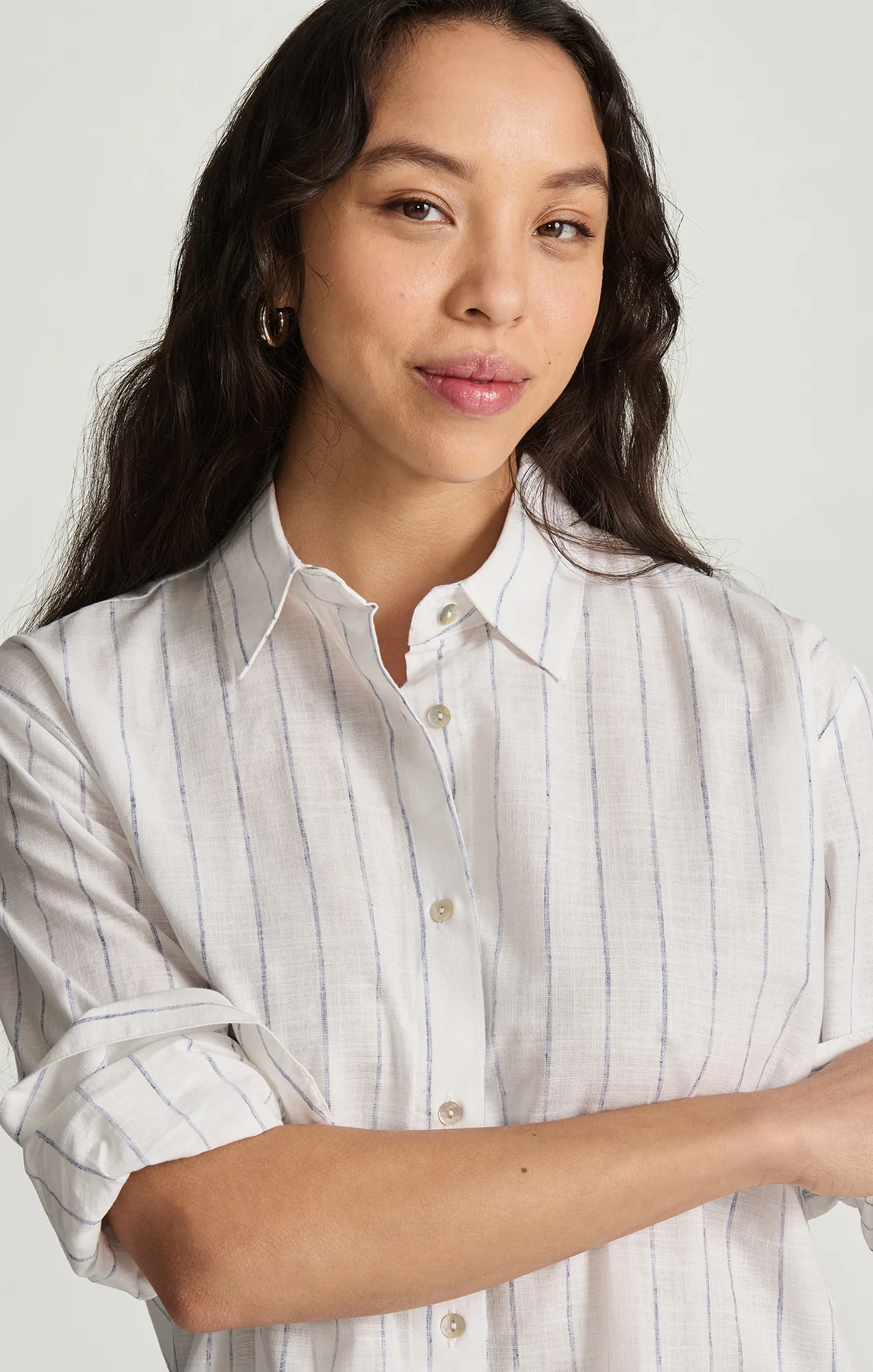 LONG SLEEVE BUTTON-UP SHIRT IN NAVY STRIPED - Image 2