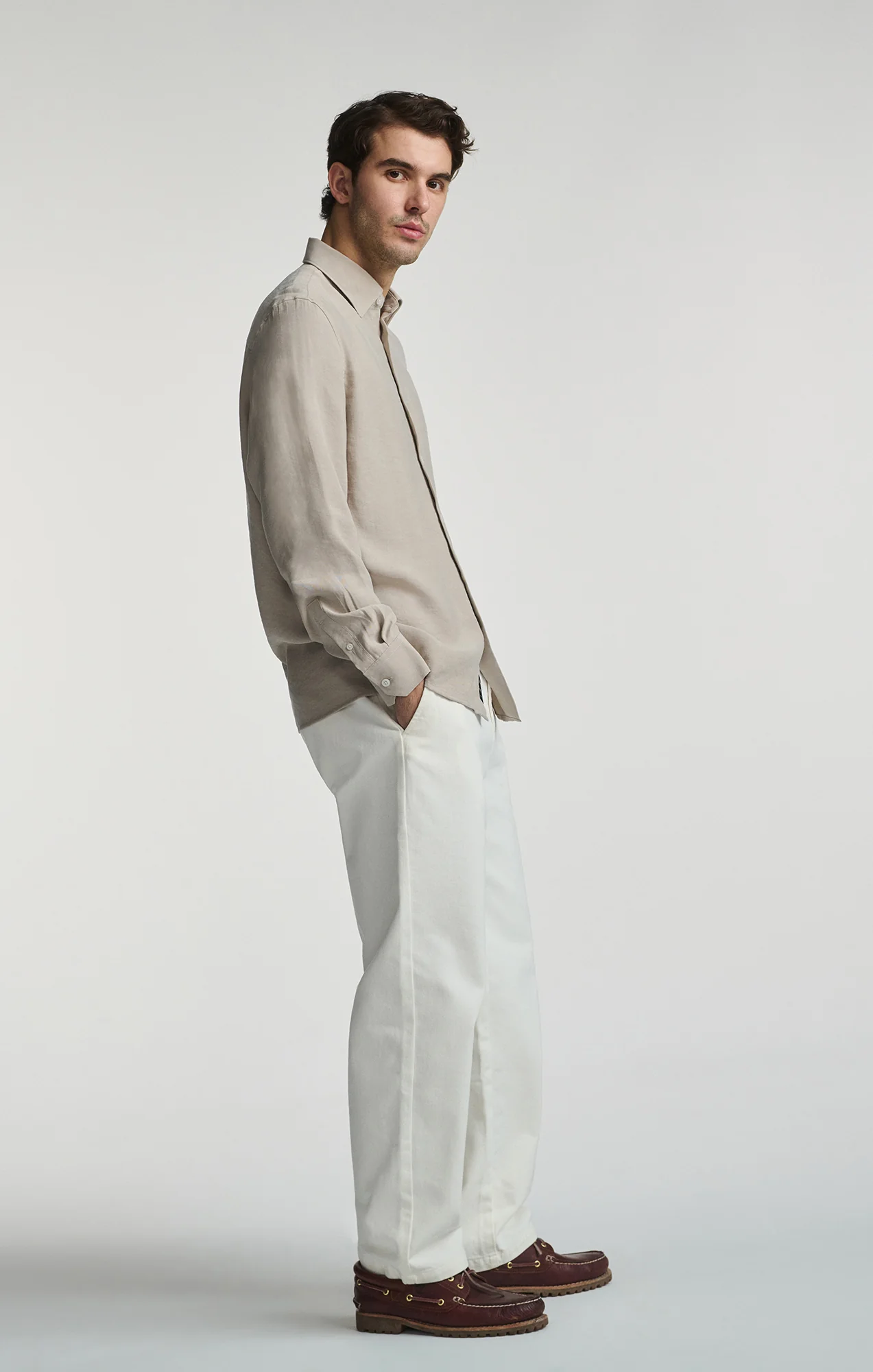 LONG SLEEVE BUTTON-UP SHIRT IN PALOMA - Image 6