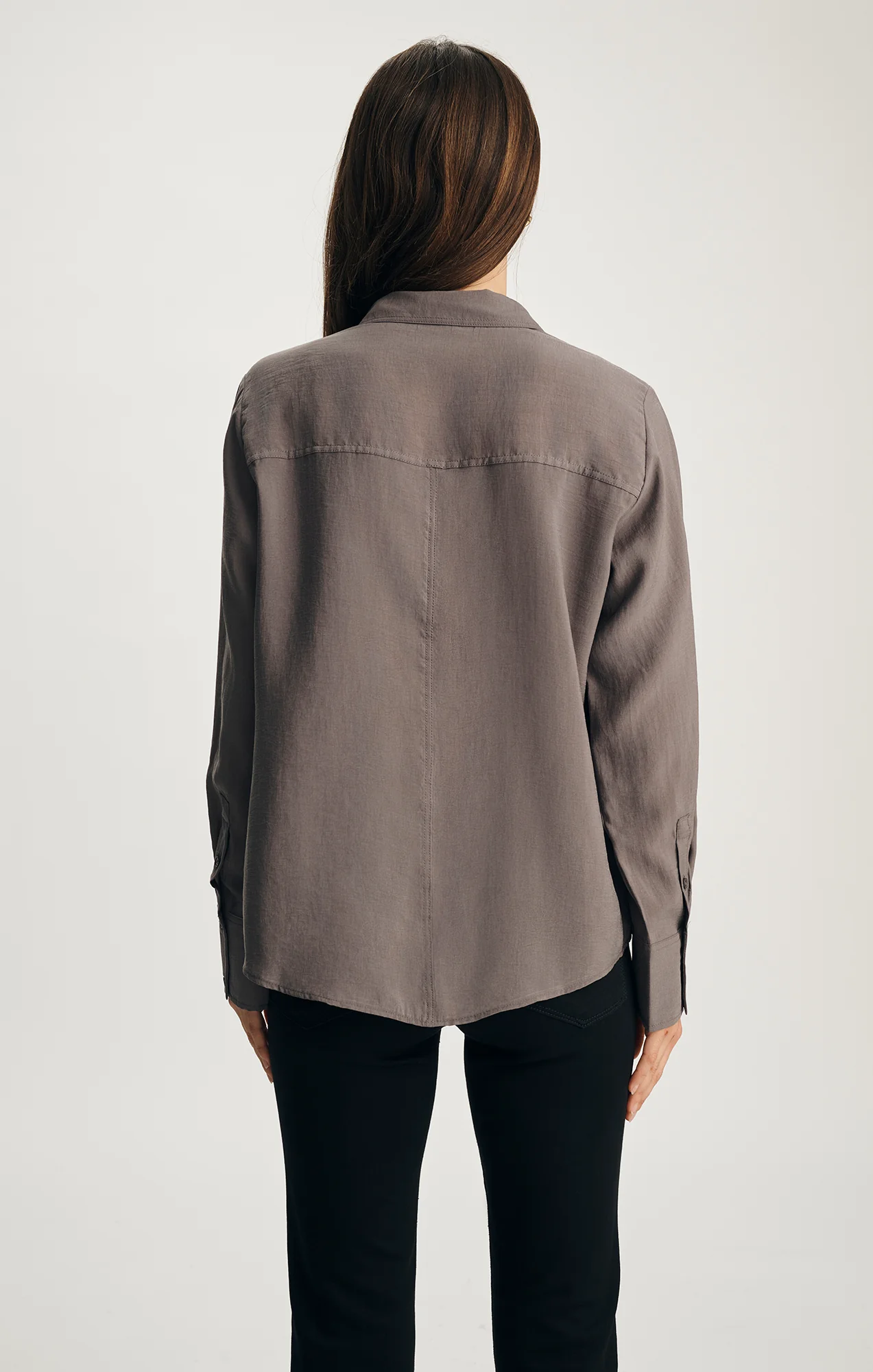 LUXE TOUCH TENCEL™ BUTTON-UP SHIRT IN TORNADO - Image 3