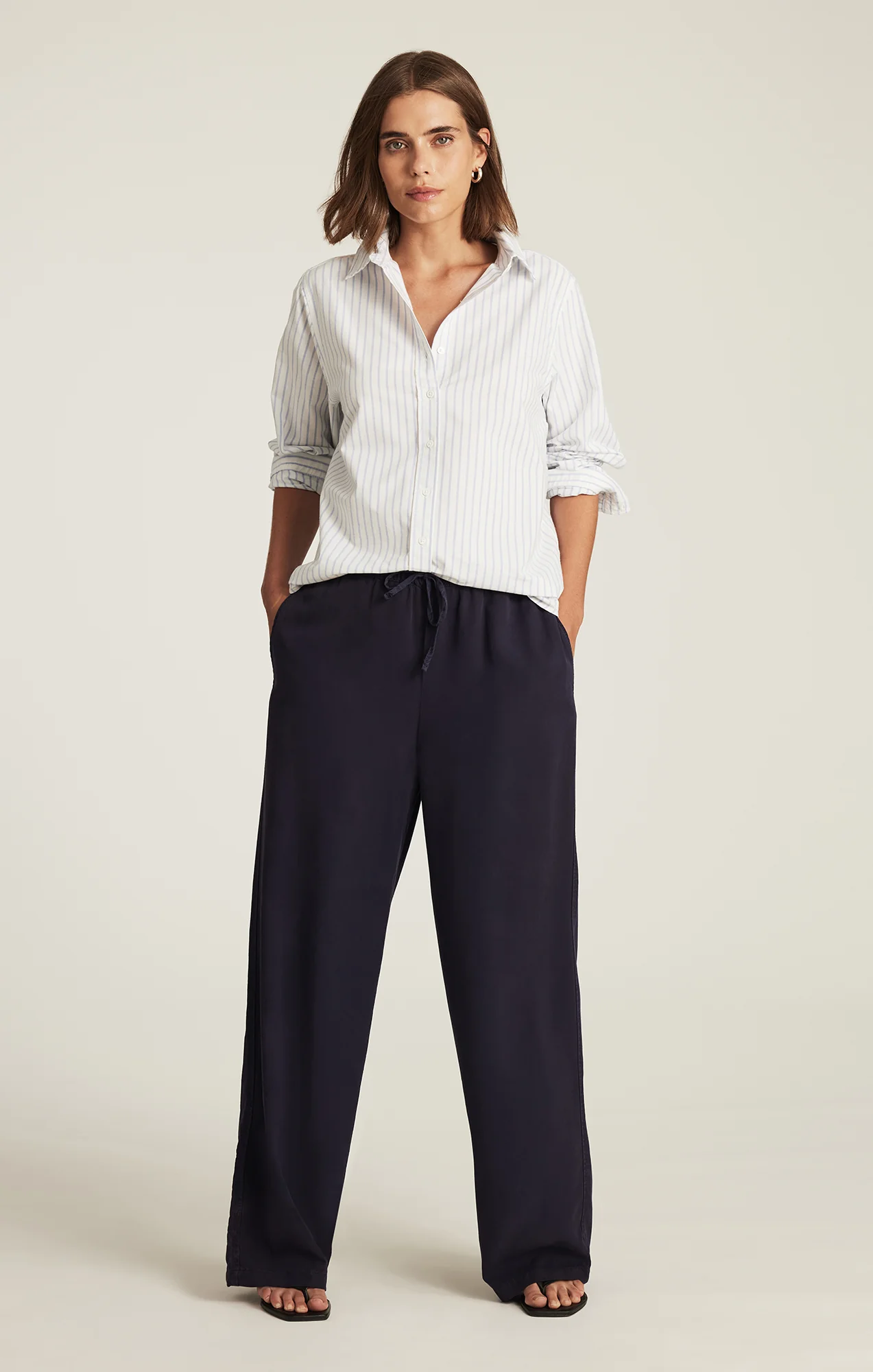 LONG SLEEVE BUTTON-UP SHIRT IN WHITE BLUE STRIPE - Image 4