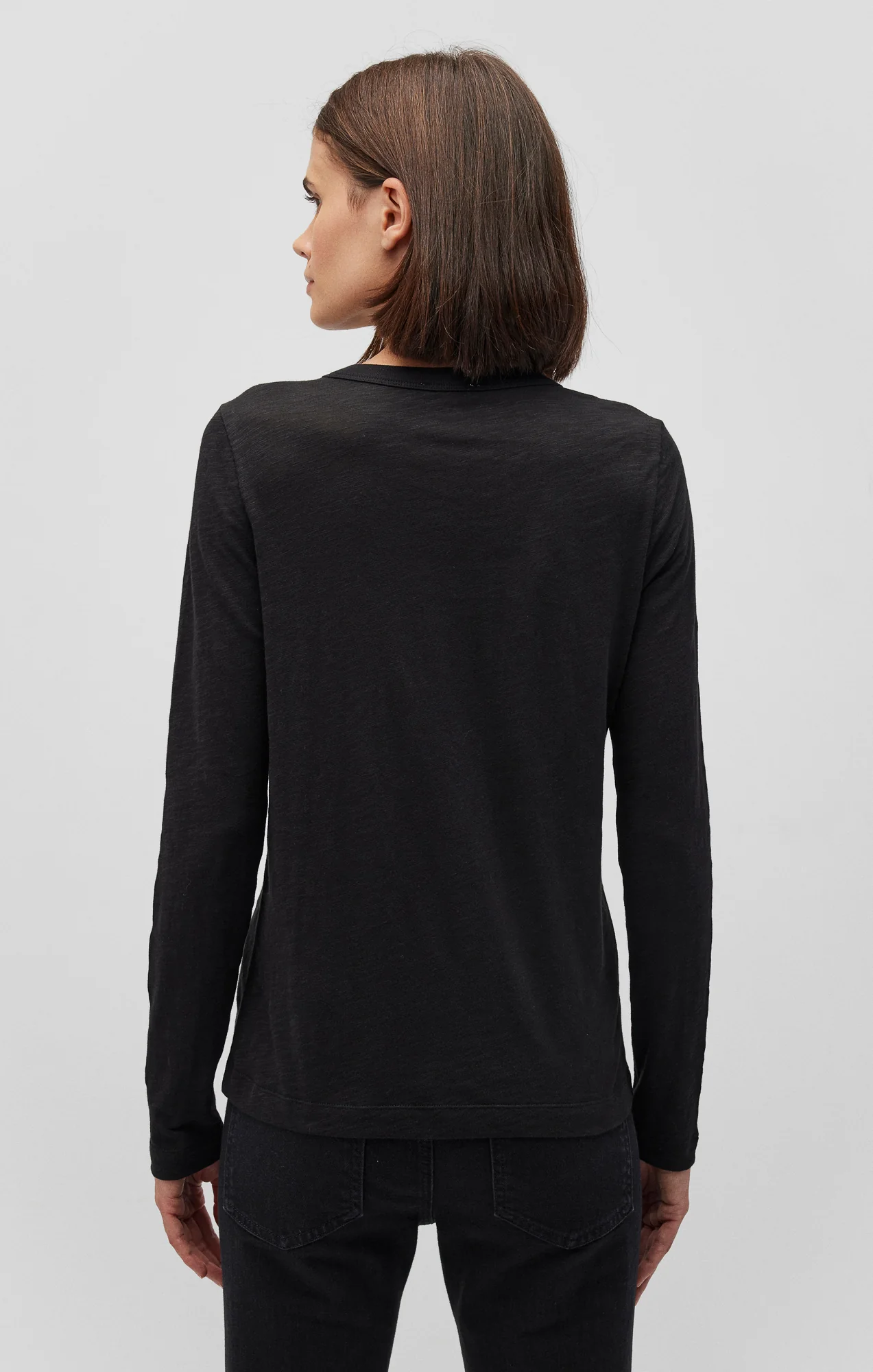 LONG SLEEVE CREW NECK T-SHIRT IN BLACK - Image 3
