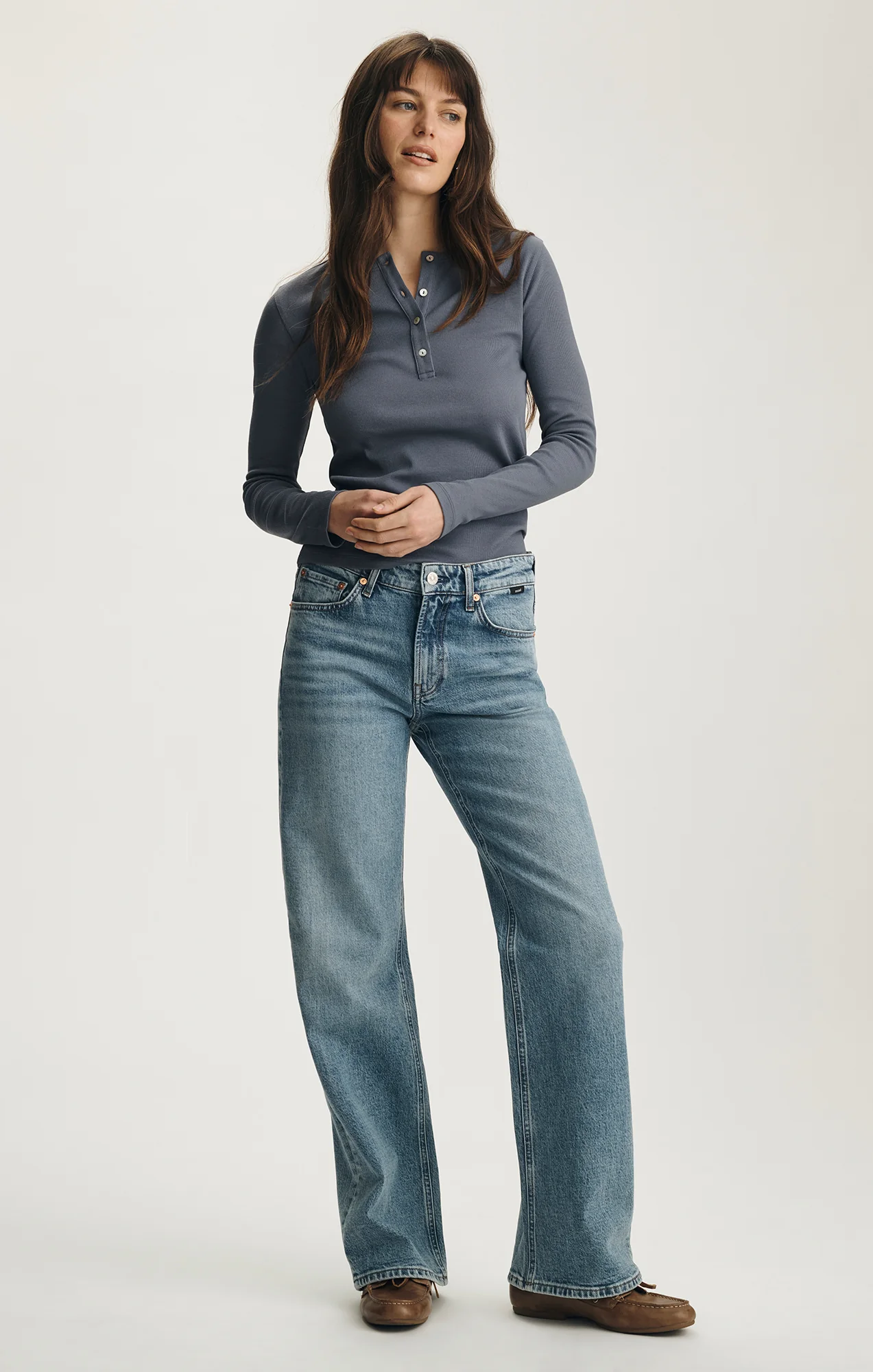 LONG SLEEVE HENLEY T-SHIRT IN GRISAILLE - Image 4