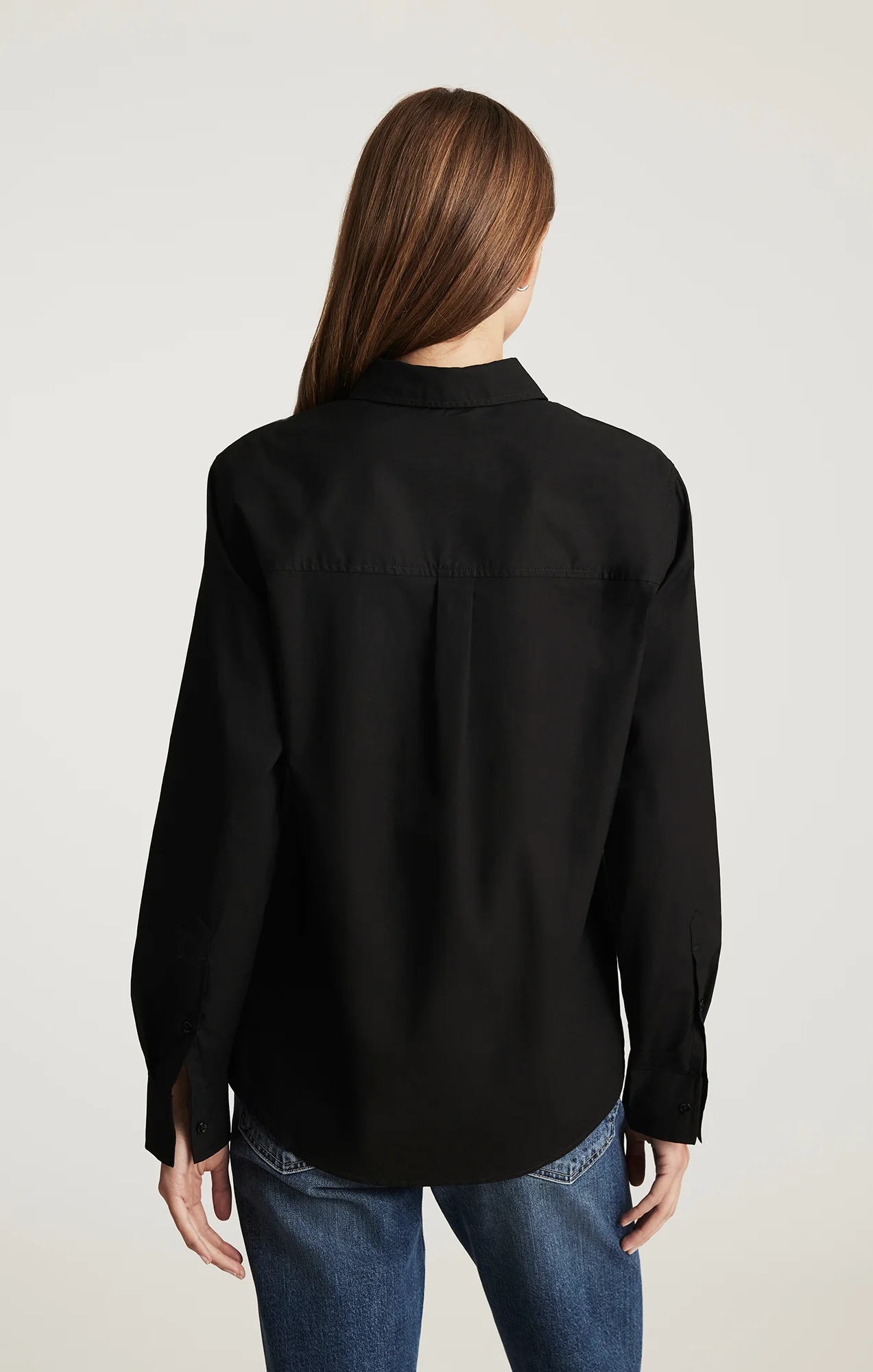 LONG SLEEVE BUTTON-UP SHIRT IN BLACK - Image 2