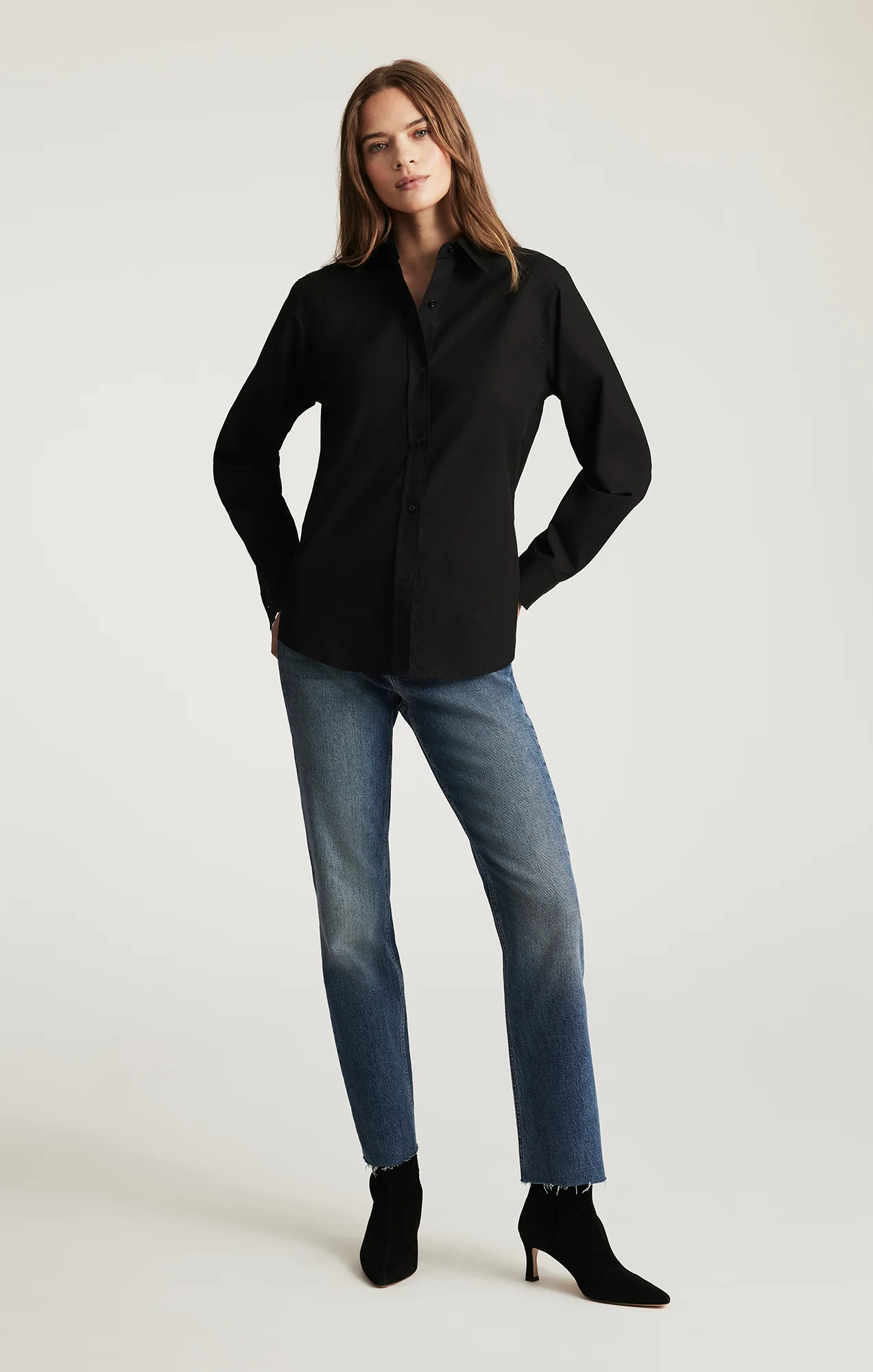 LONG SLEEVE BUTTON-UP SHIRT IN BLACK - Image 5