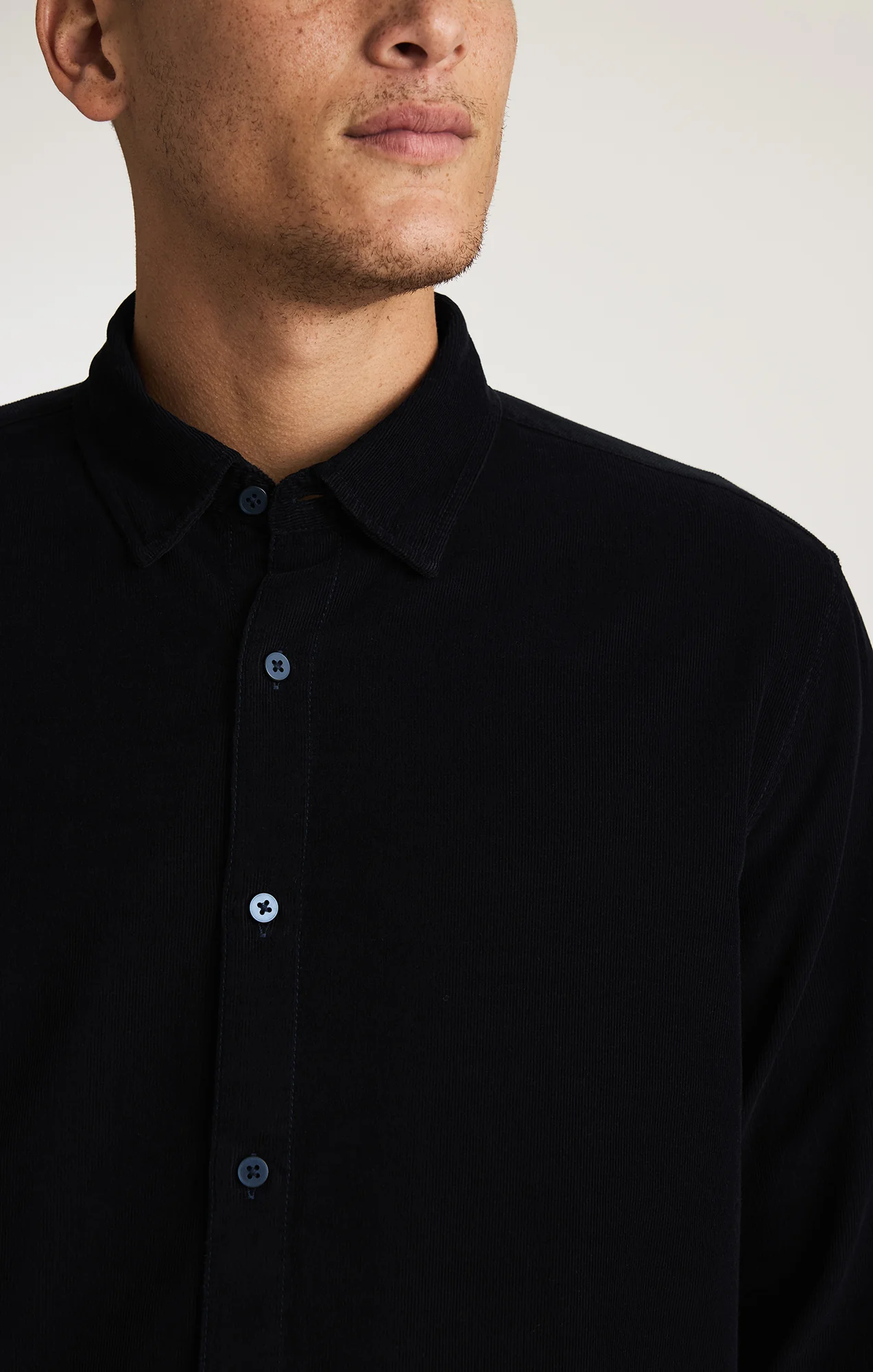 LONG SLEEVE BUTTON-UP SHIRT IN DARK SAPPHIRE - Image 4