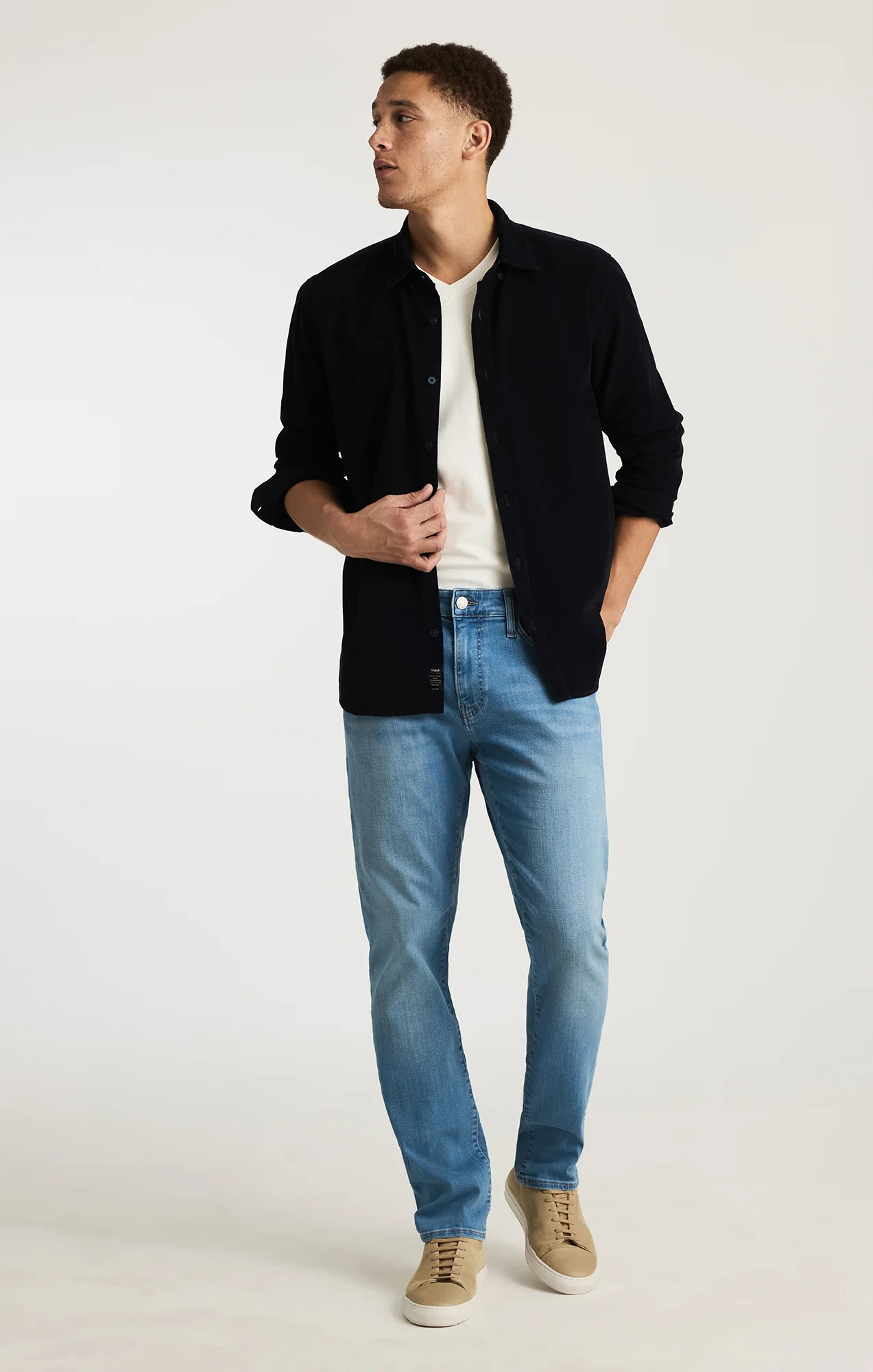 LONG SLEEVE BUTTON-UP SHIRT IN DARK SAPPHIRE - Image 5