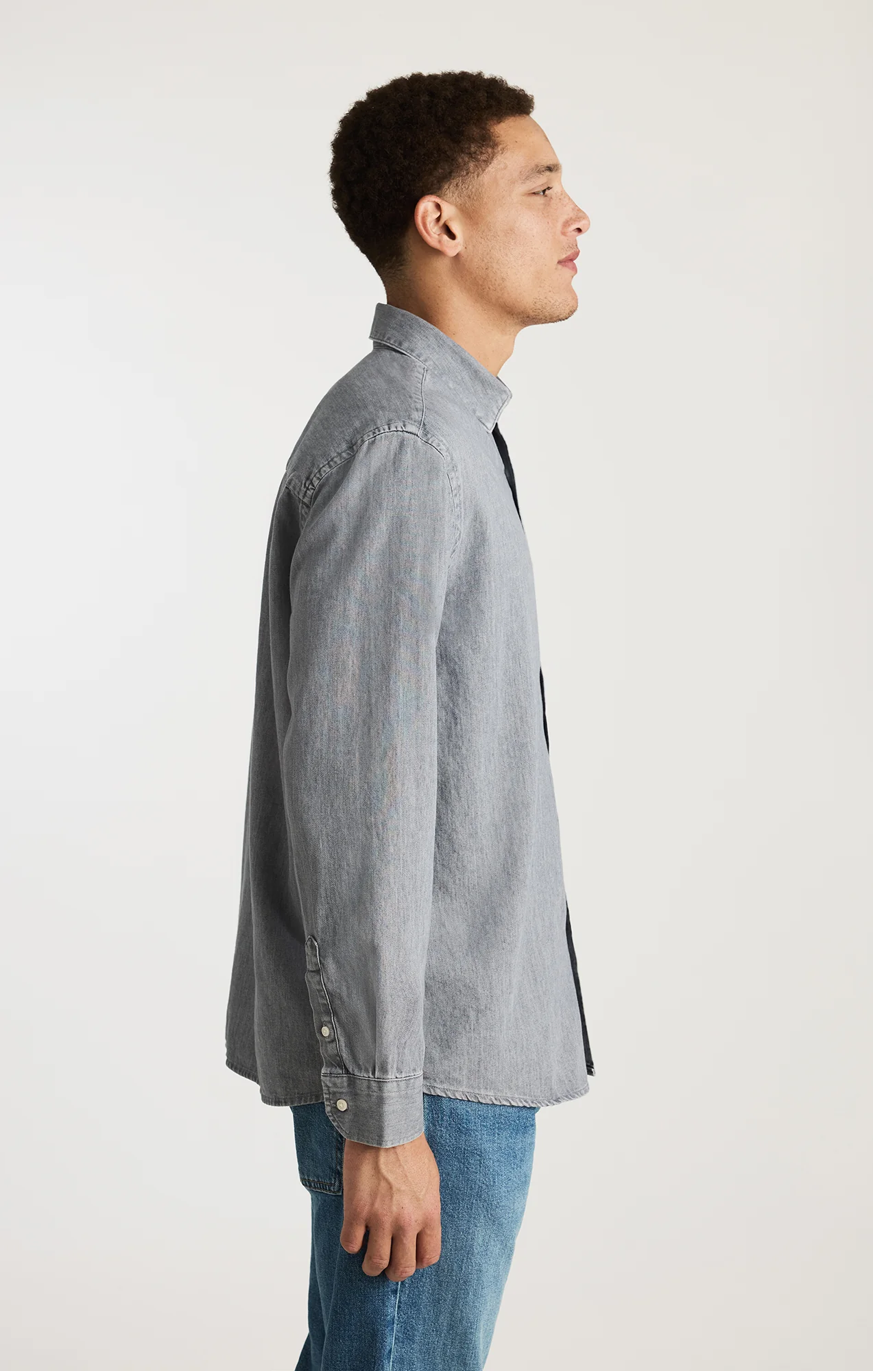 EDITION LONG SLEEVE BUTTON-UP SHIRT IN GREY INDIGO - Image 2