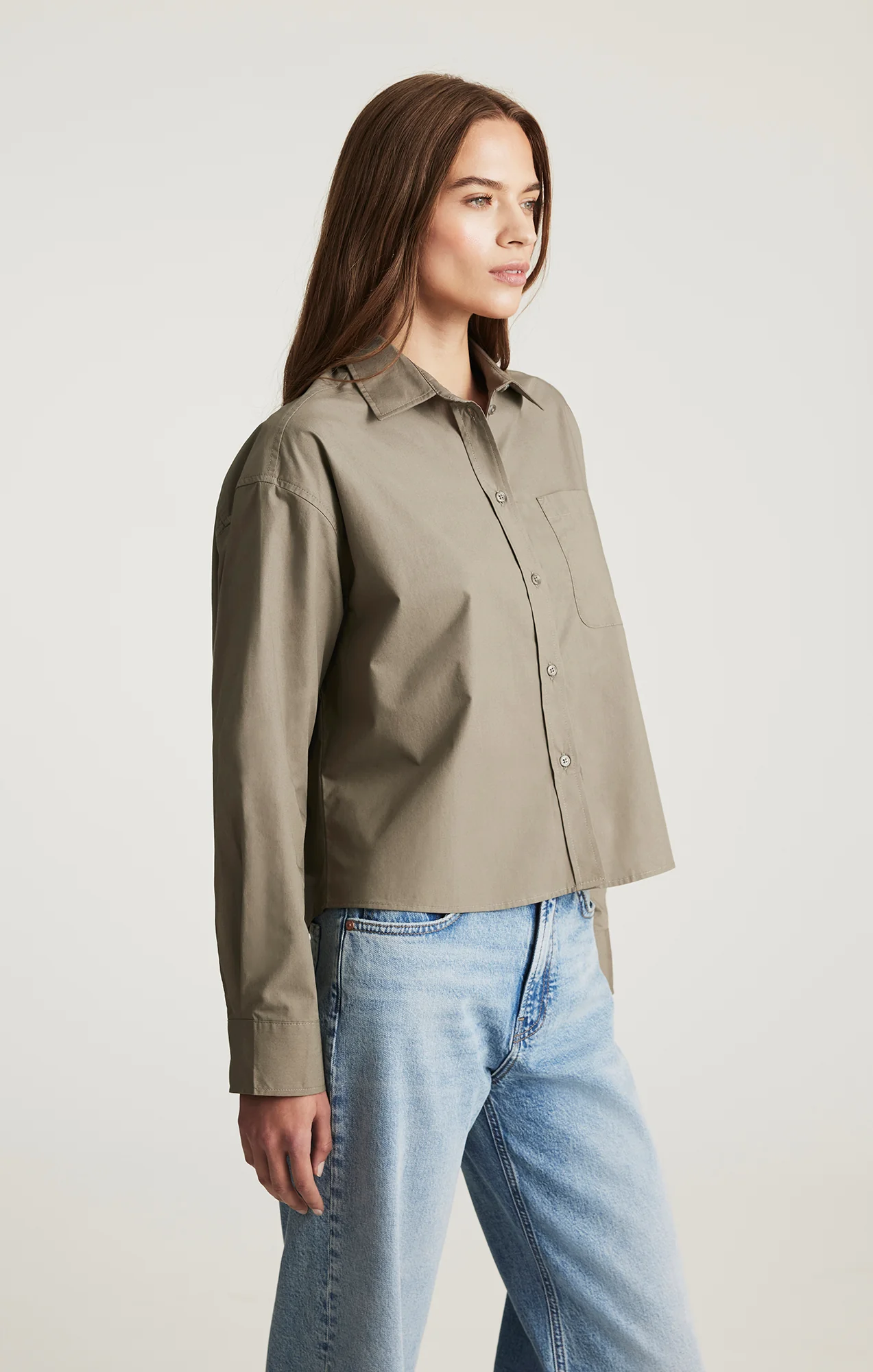 ONE POCKET BUTTON-UP SHIRT IN KHAKI - Image 3
