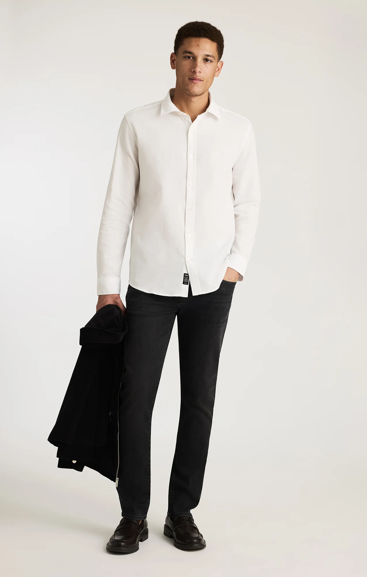 LONG SLEEVE BUTTON-UP SHIRT IN WHITE - Image 5