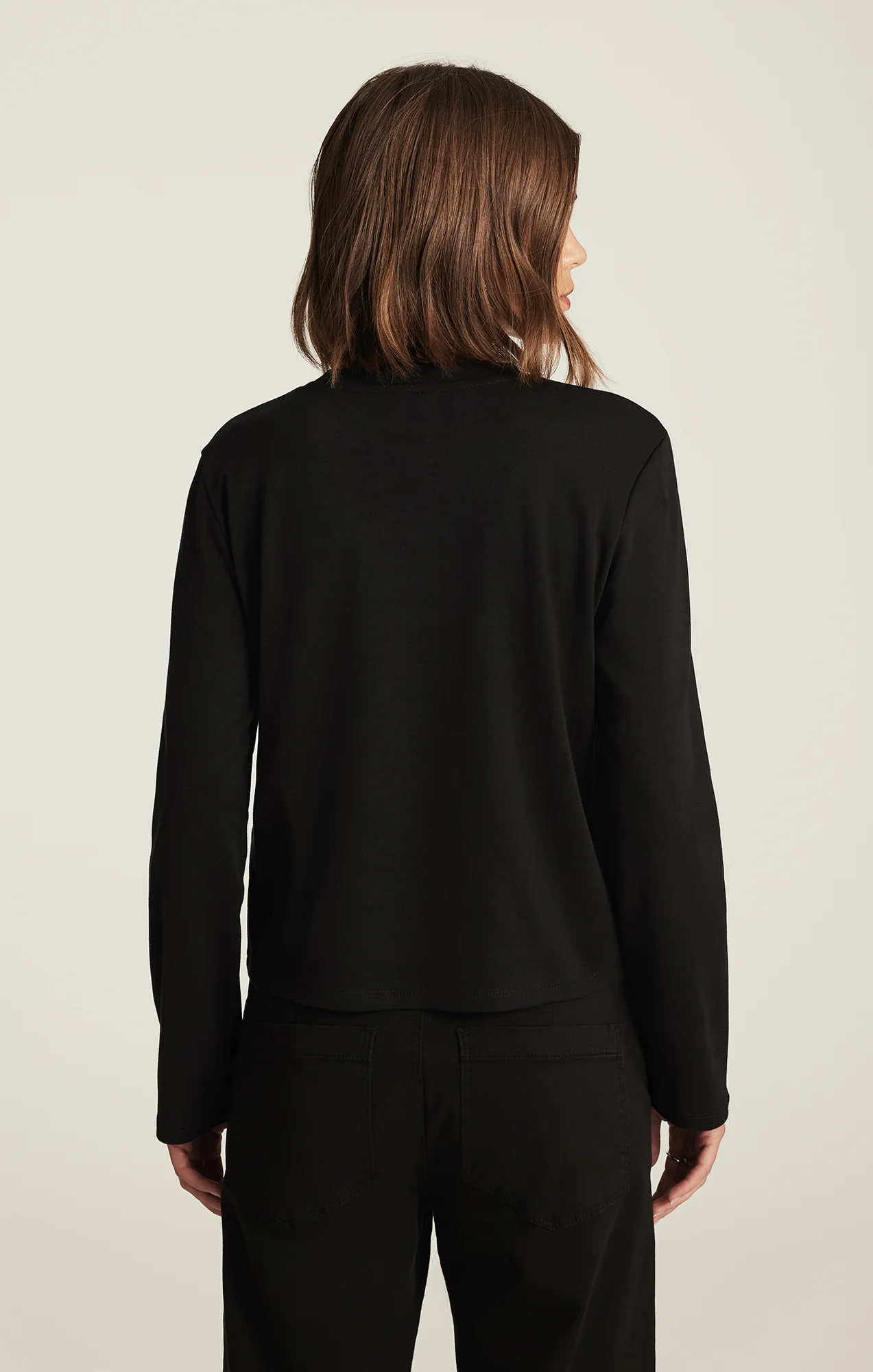 ONE POCKET LONG SLEEVE T-SHIRT IN BLACK - Image 3