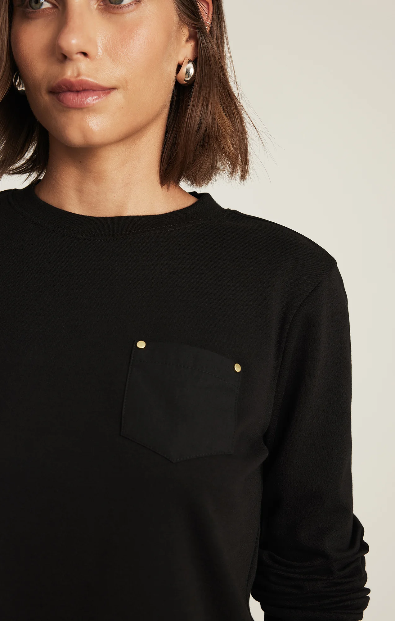 ONE POCKET LONG SLEEVE T-SHIRT IN BLACK - Image 4