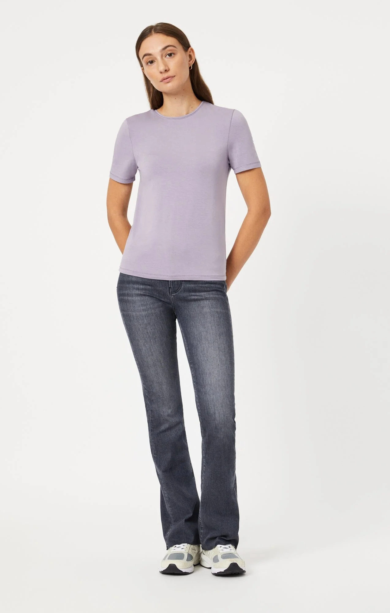 LUXE CREW NECK T-SHIRT IN LAVENDER GRAY - Image 4