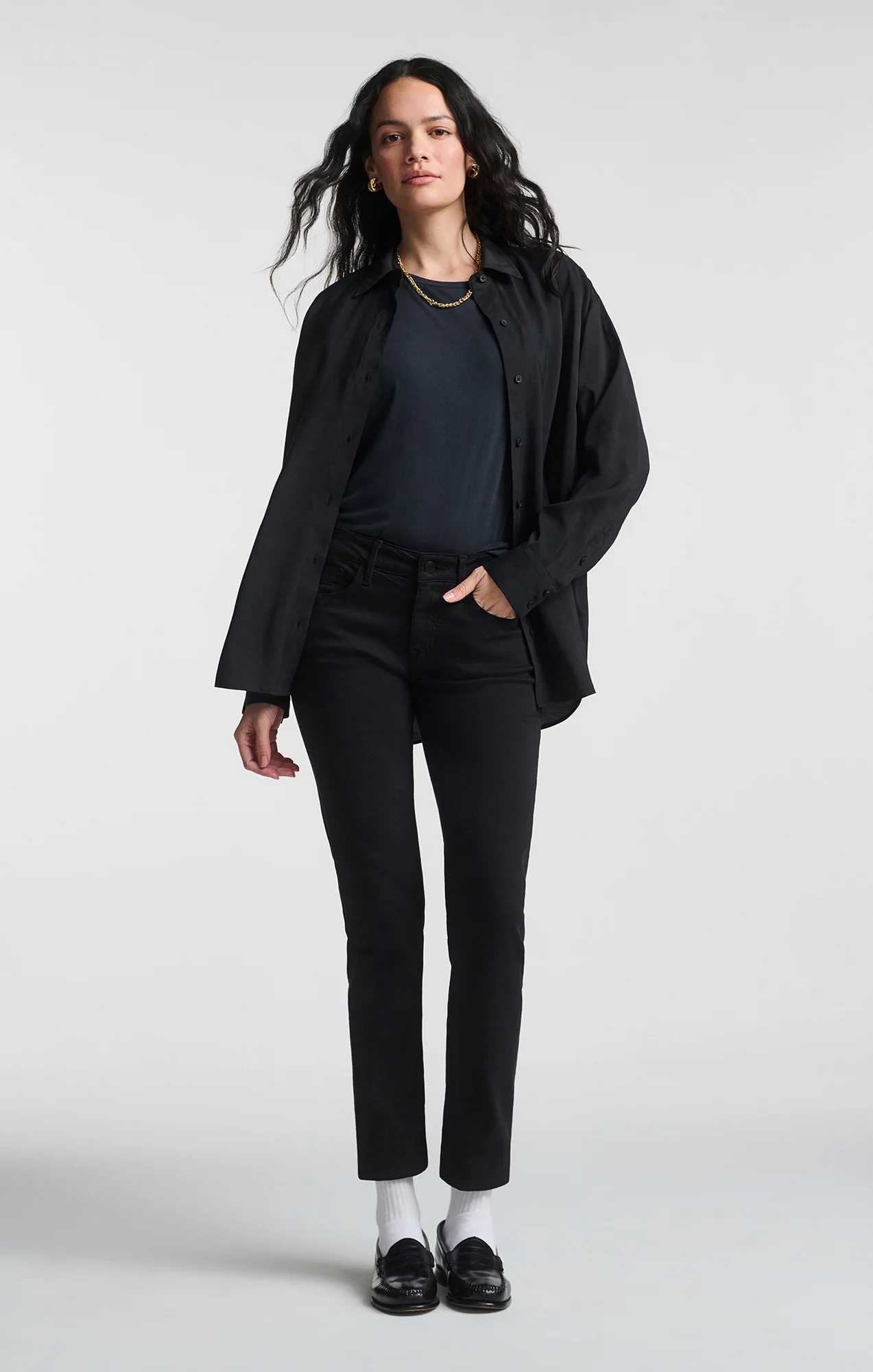 LUXE TOUCH BUTTON-UP SHIRT IN BLACK - Image 2