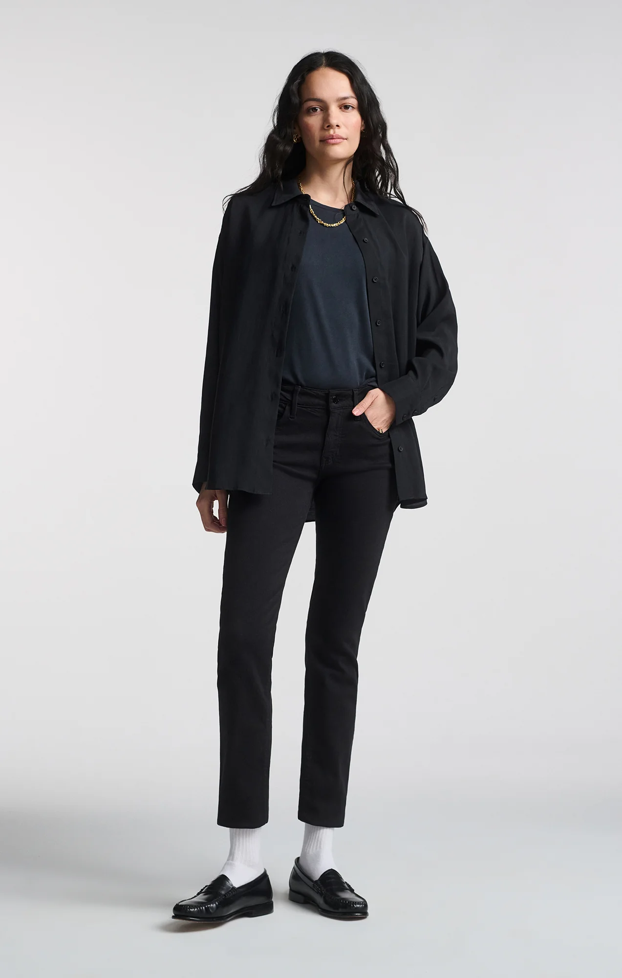LUXE TOUCH BUTTON-UP SHIRT IN BLACK - Image 4