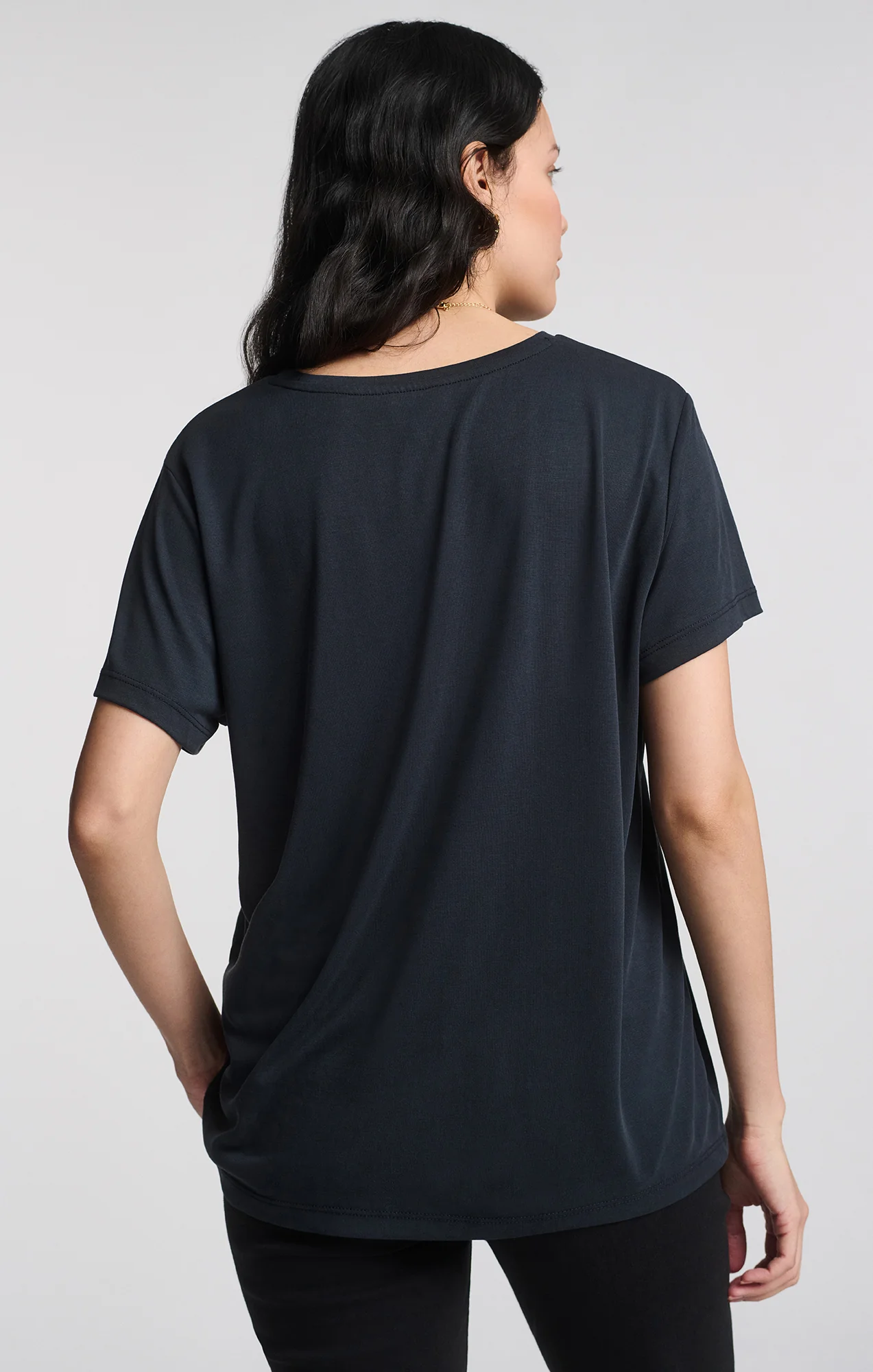 LUXE TOUCH TENCEL™ CREW NECK T-SHIRT IN BLACK - Image 2