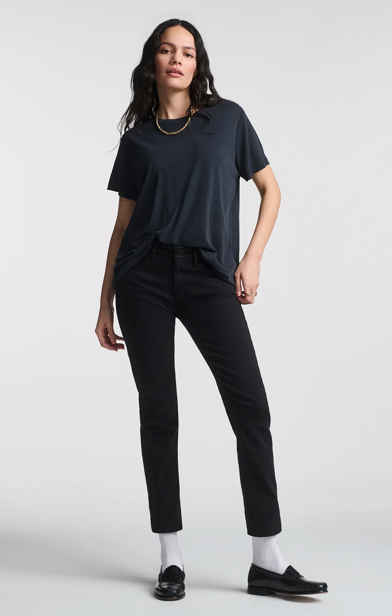 LUXE TOUCH TENCEL™ CREW NECK T-SHIRT IN BLACK - Image 4