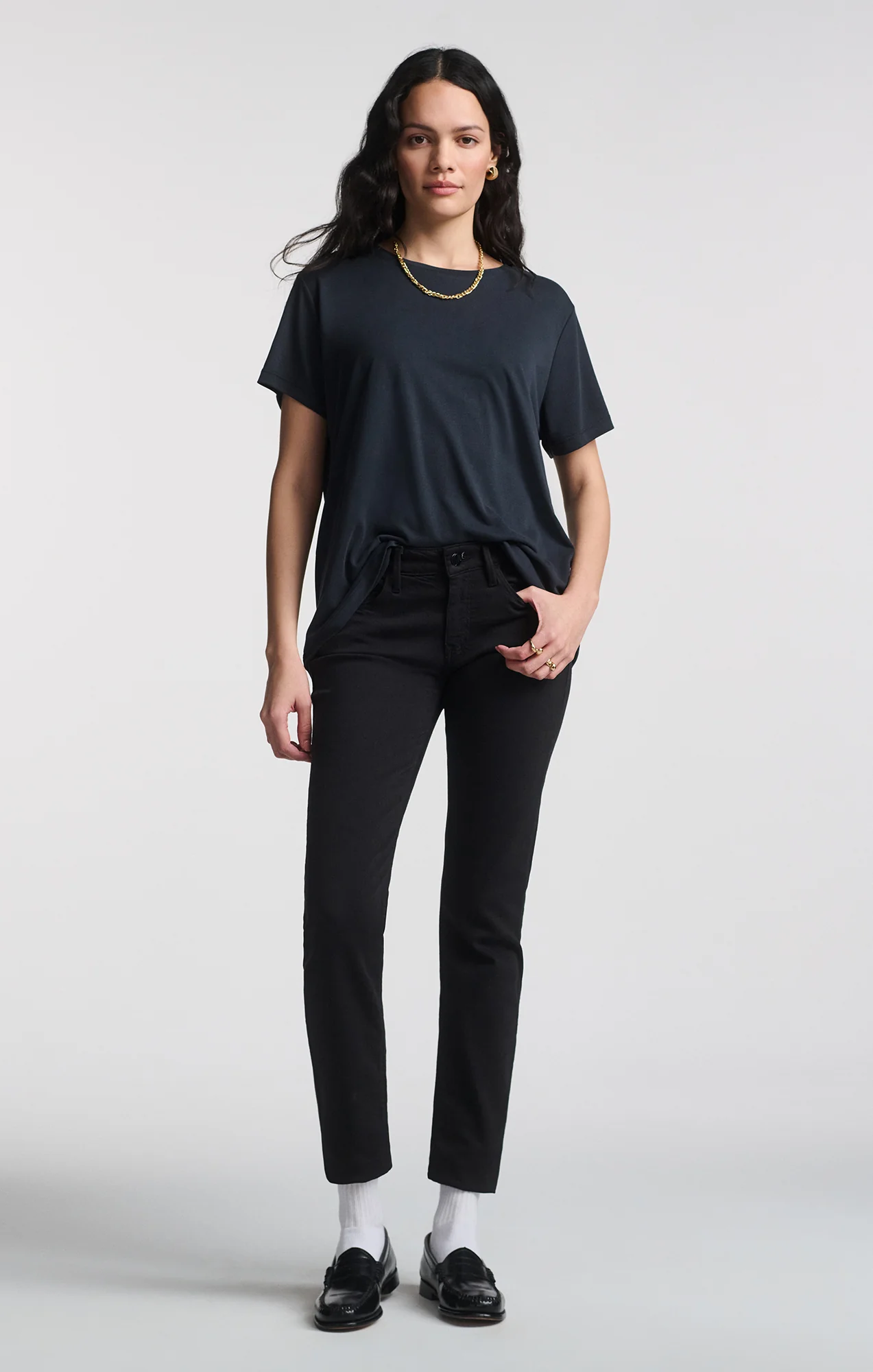 LUXE TOUCH TENCEL™ CREW NECK T-SHIRT IN BLACK - Image 5