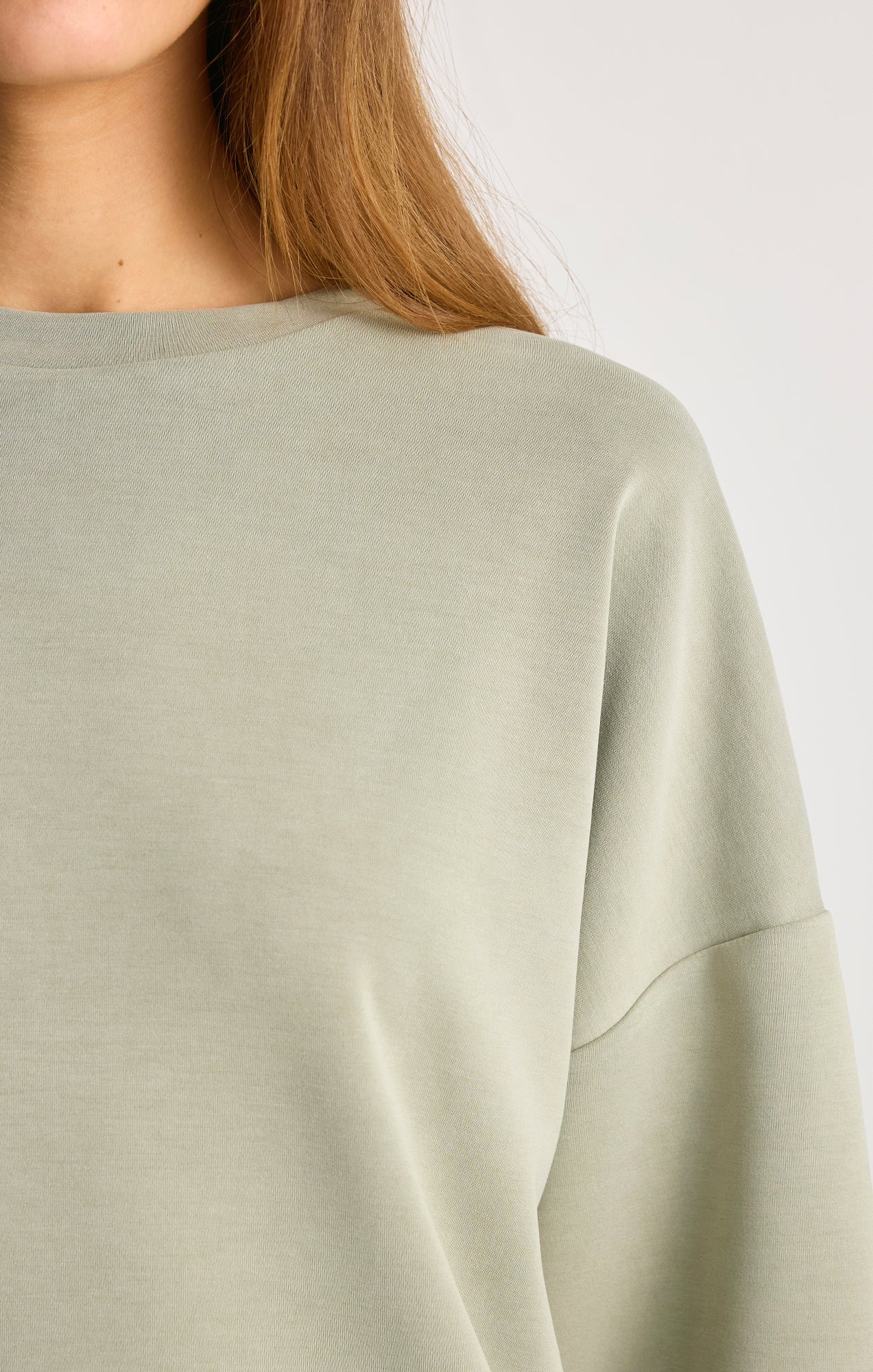 LUXE TOUCH TENCEL™ SWEATSHIRT IN SEAGRASS - Image 4