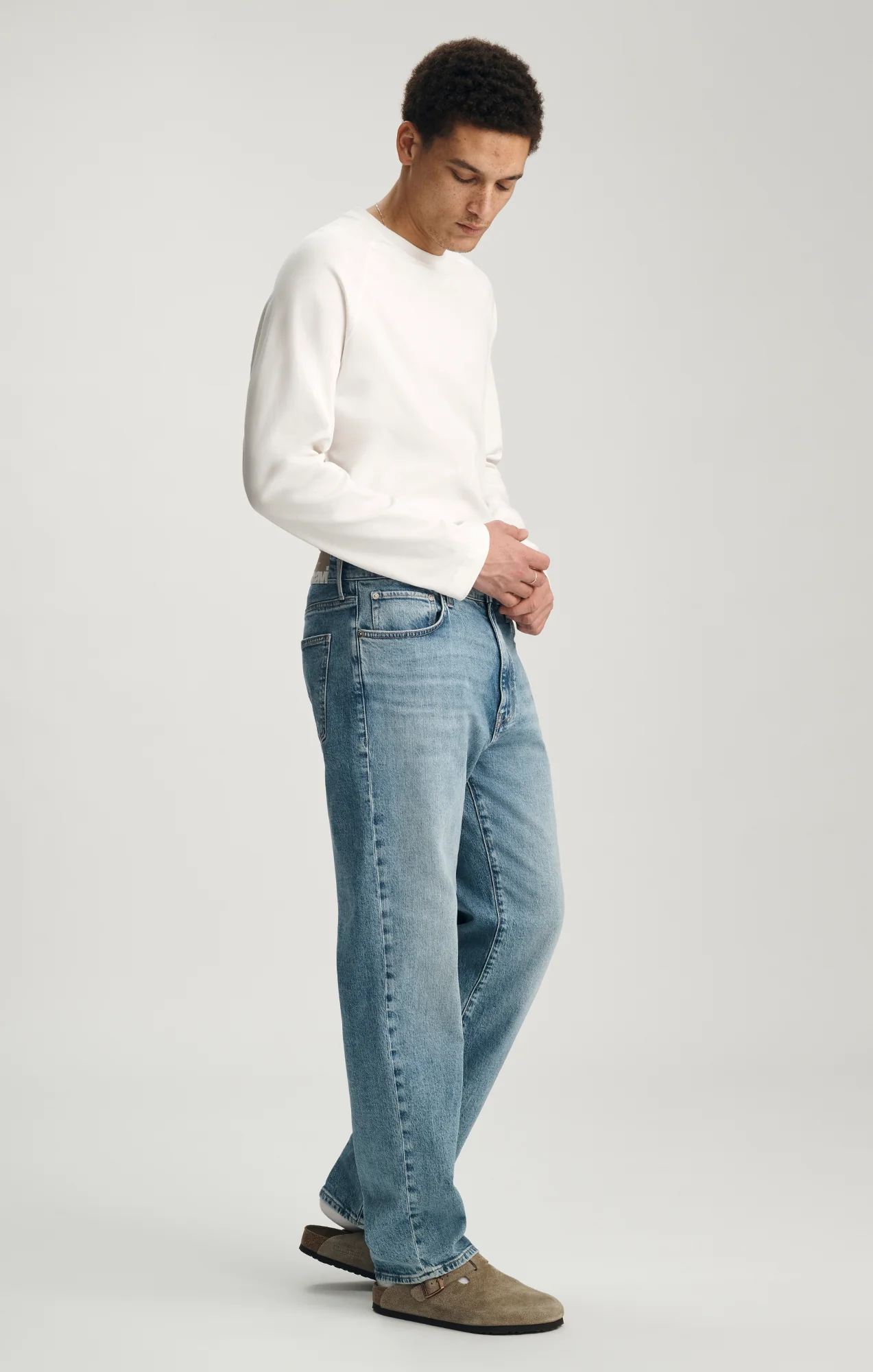 MARCEL LOOSE STRAIGHT LEG IN LIGHT BRUSHED CLASSIC BLUE - Image 2
