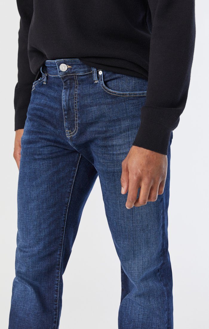 MARCUS SLIM STRAIGHT LEG JEANS IN DEEP ORGANIC MOVE - Image 5