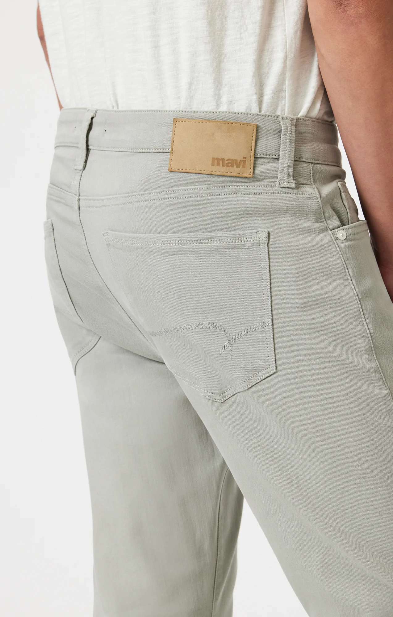 MARCUS SLIM STRAIGHT LEG IN LIGHT SAGE SUPERMOVE - Image 5