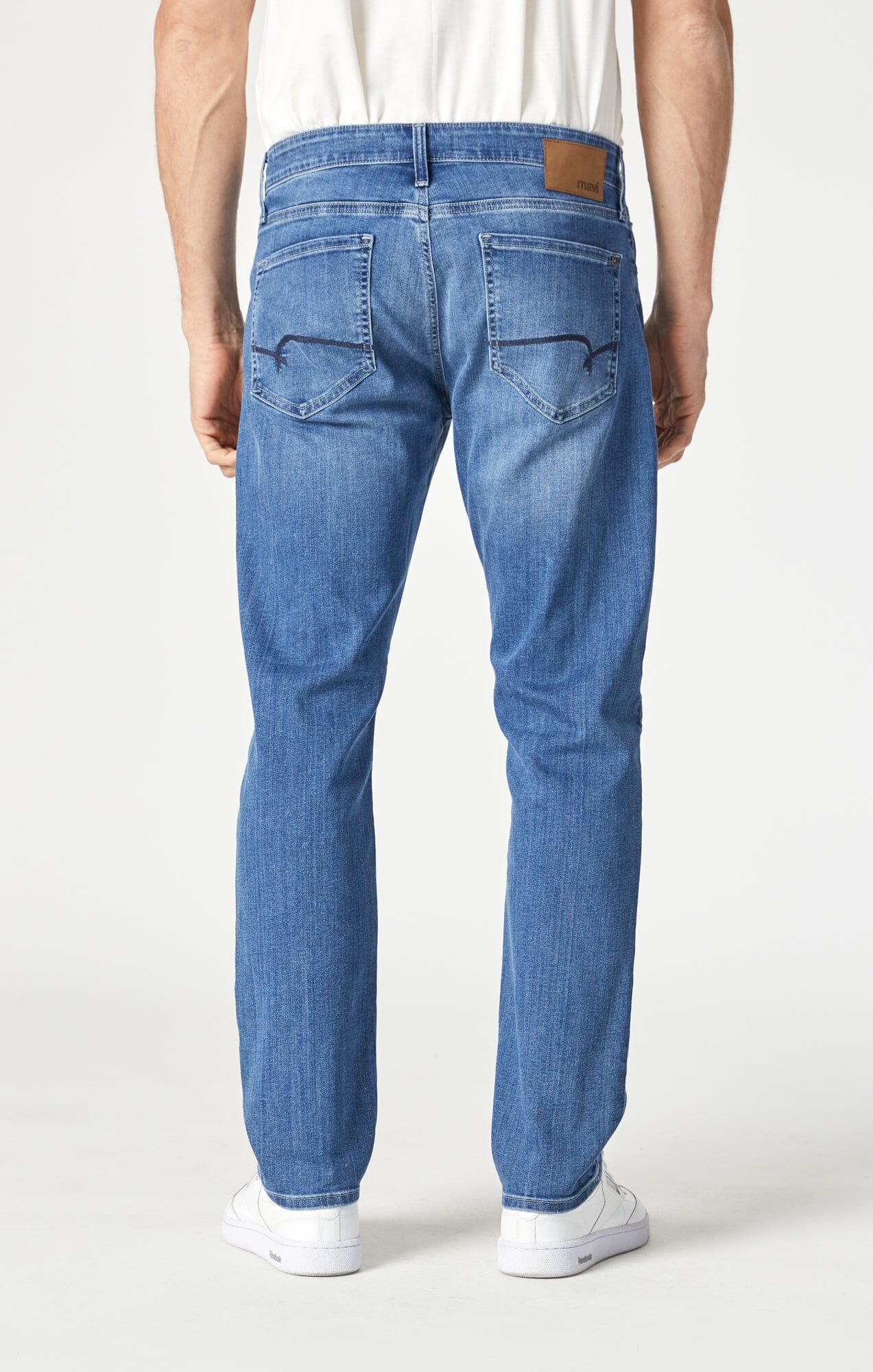 MARCUS SLIM STRAIGHT LEG IN MID BRUSHED WILLIAMSBURG - Image 6