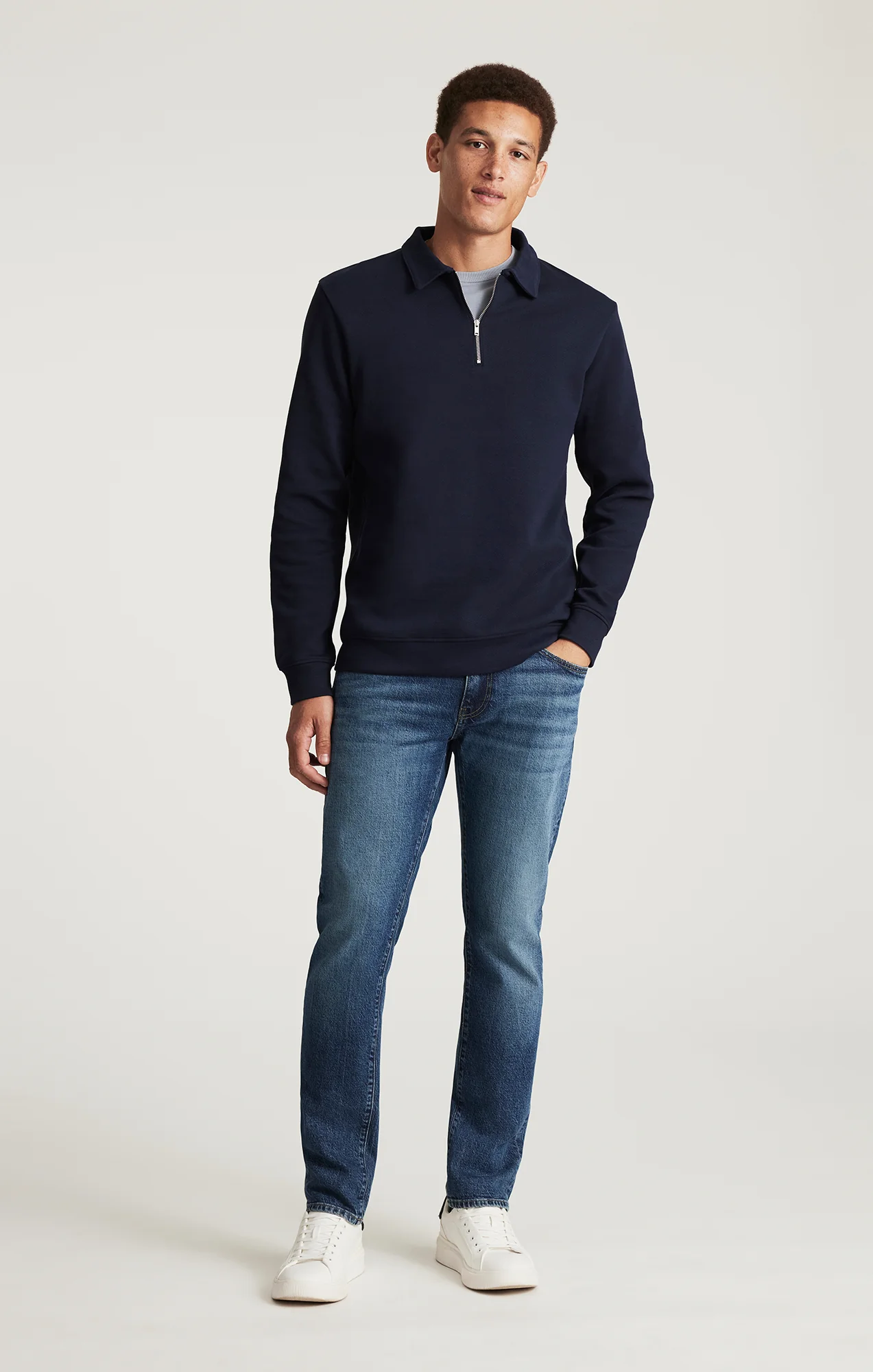 MARCUS SLIM STRAIGHT LEG IN MID CLASSIC BLUE
