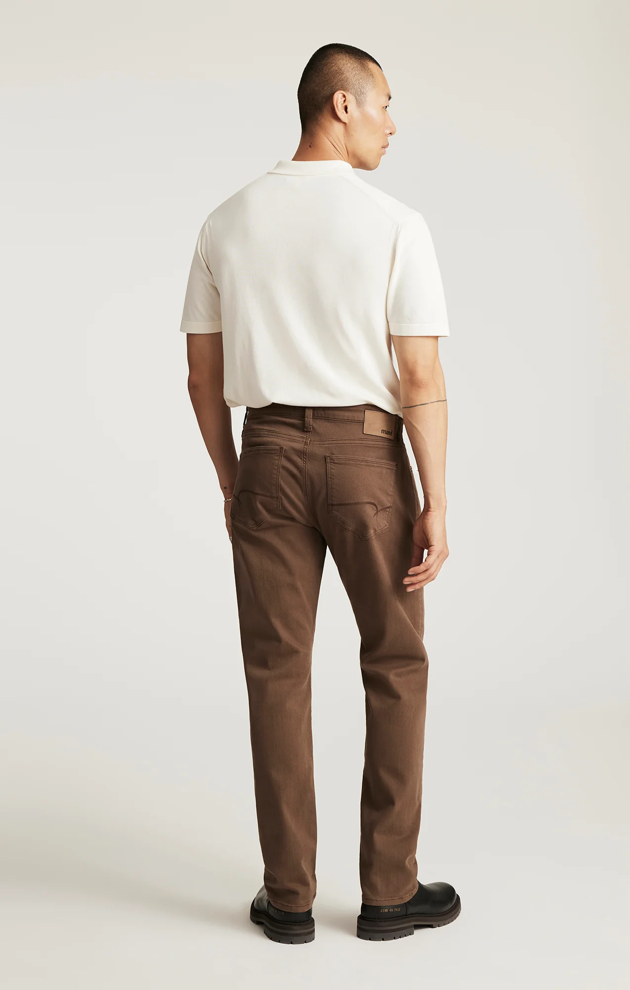 MARCUS SLIM STRAIGHT LEG IN MOCHA SUPERMOVE - Image 4