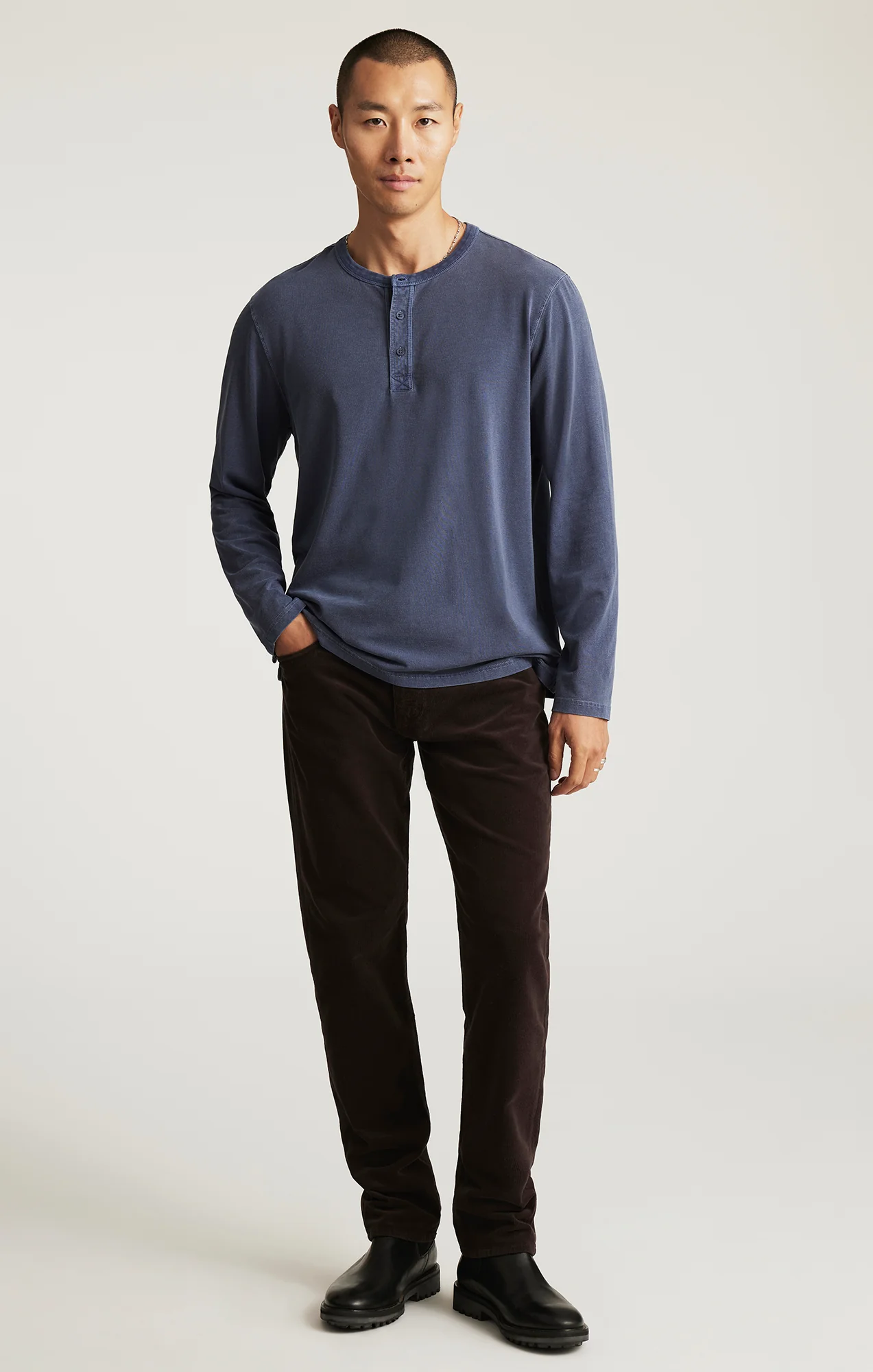 MARCUS SLIM STRAIGHT LEG IN PENNY CORD