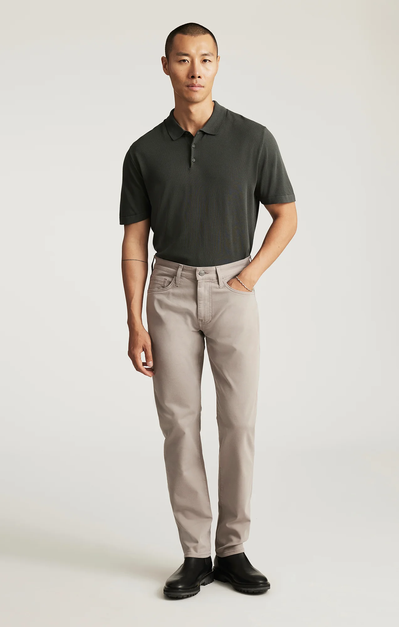 MARCUS SLIM STRAIGHT LEG IN PORCELAIN ATHLETIC
