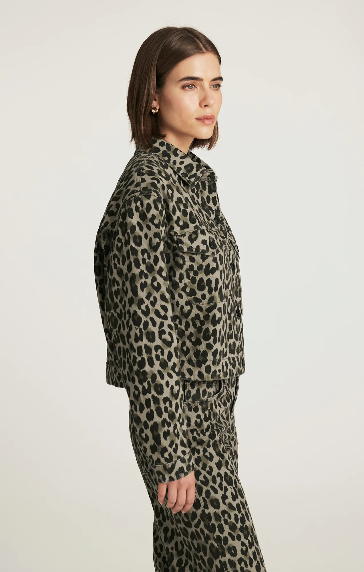MAREN CROP JACKET IN GREEN LEO DENIM - Image 3