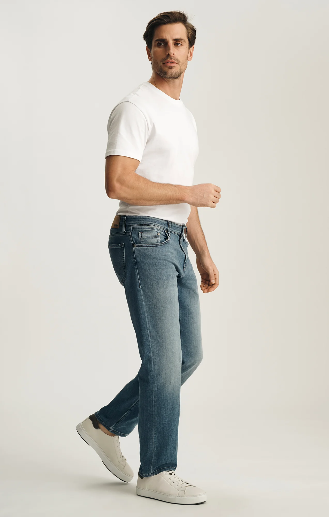 MATT RELAXED STRAIGHT LEG IN LIGHT BLUE WILLIAMSBURG - Image 2