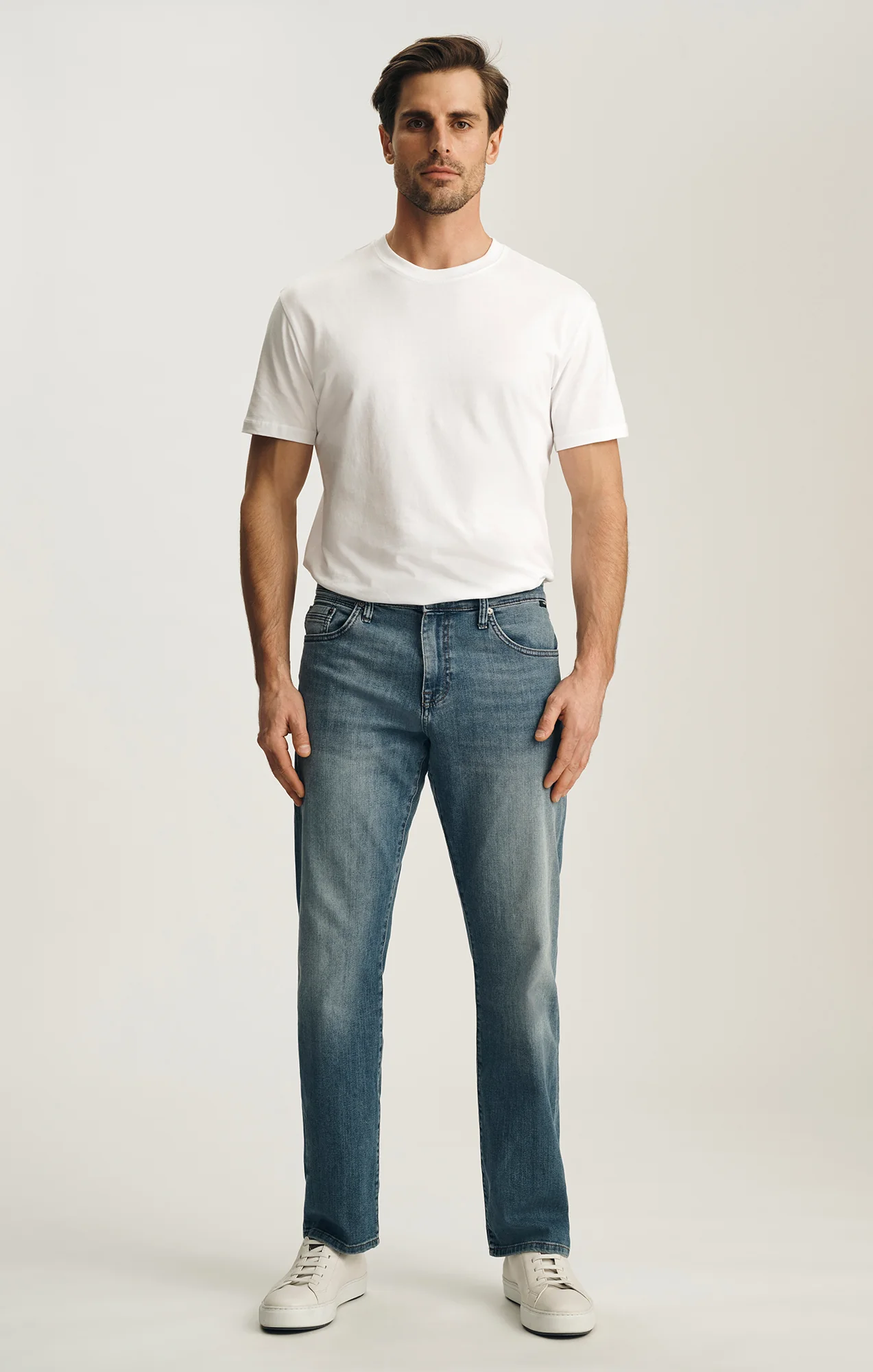 MATT RELAXED STRAIGHT LEG IN LIGHT BLUE WILLIAMSBURG - Image 4