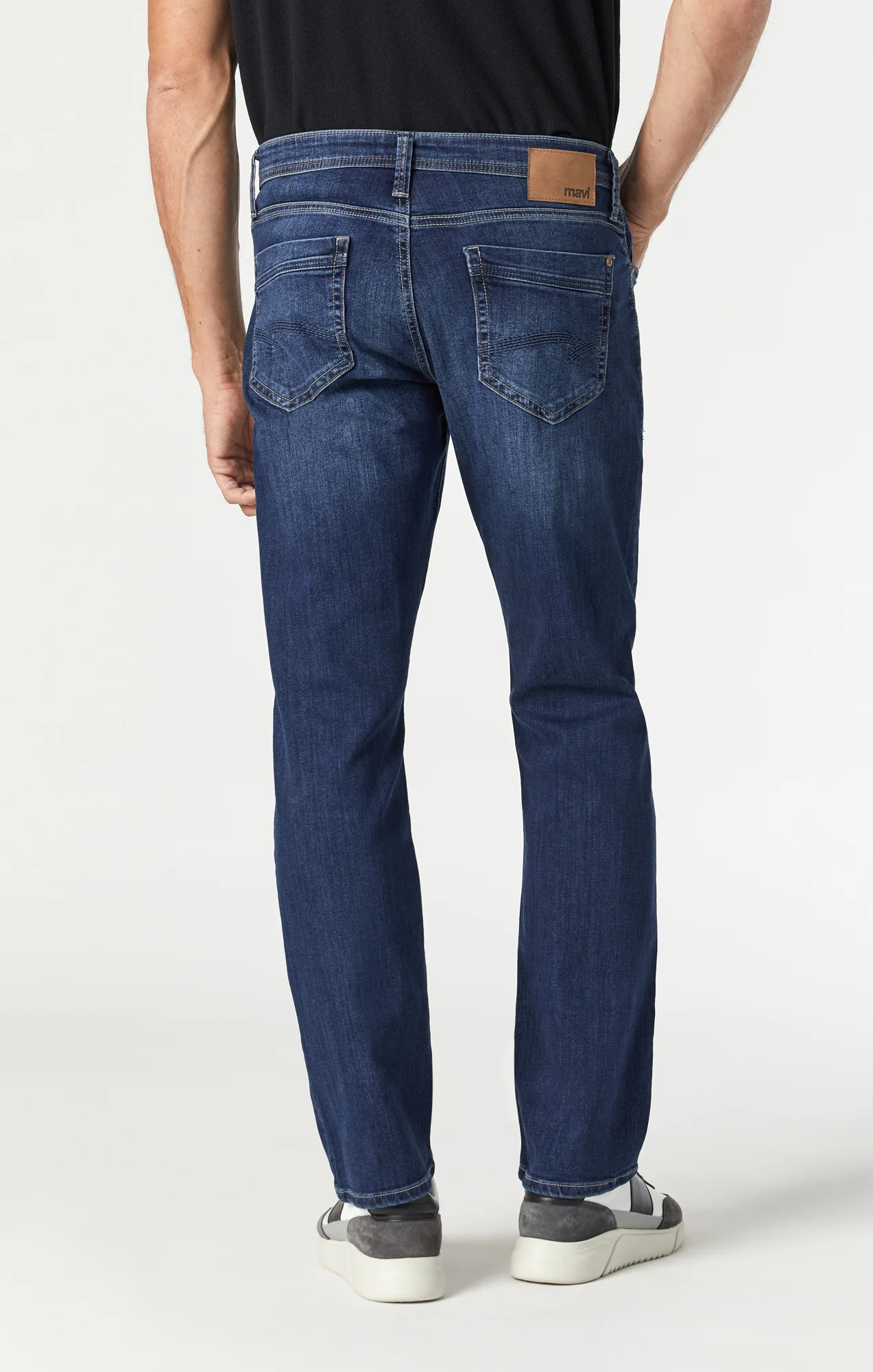 MATT RELAXED STRAIGHT LEG IN MID INDIGO COOPER - Image 7