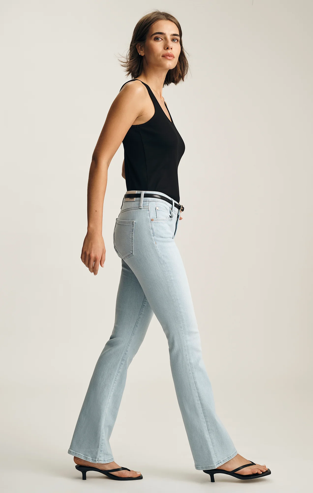 MOLLY BOOTCUT IN BLEACHED FLEX BLUE - Image 2