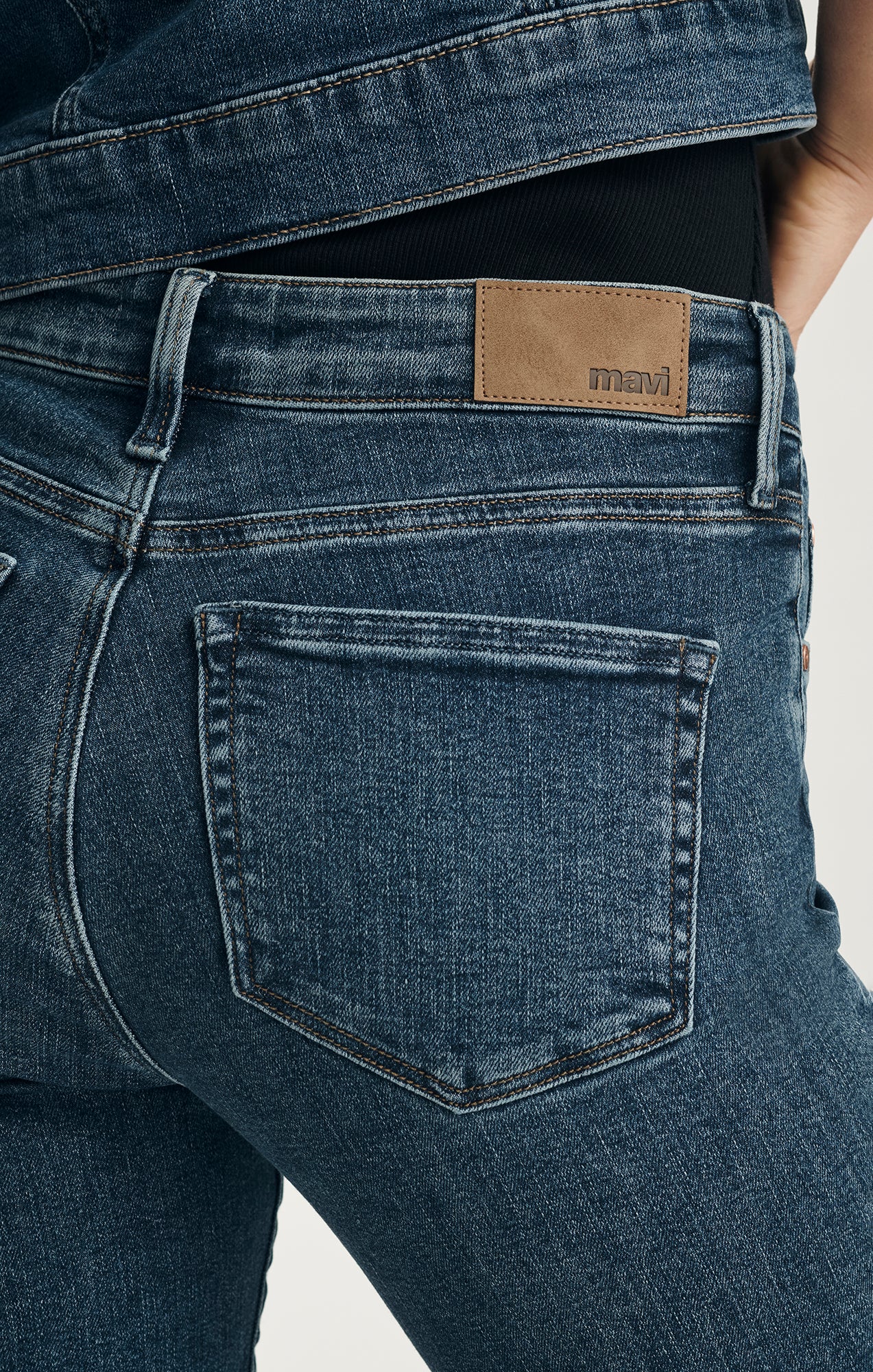 MOLLY BOOTCUT IN DARK BRUSHED FLEX BLUE - Image 5