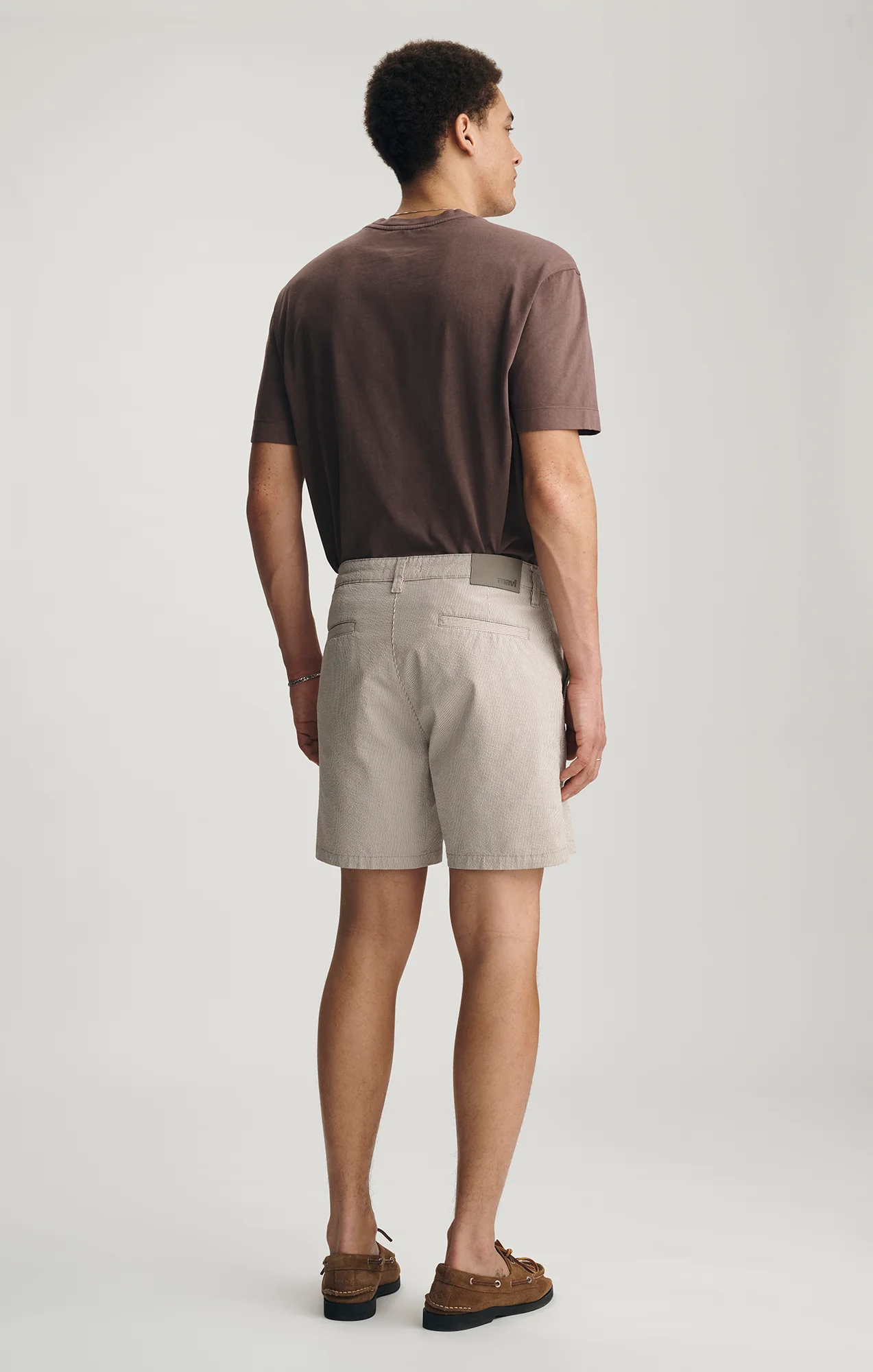 NATE CHINO SHORTS IN SAND SEERSUCKER - Image 2