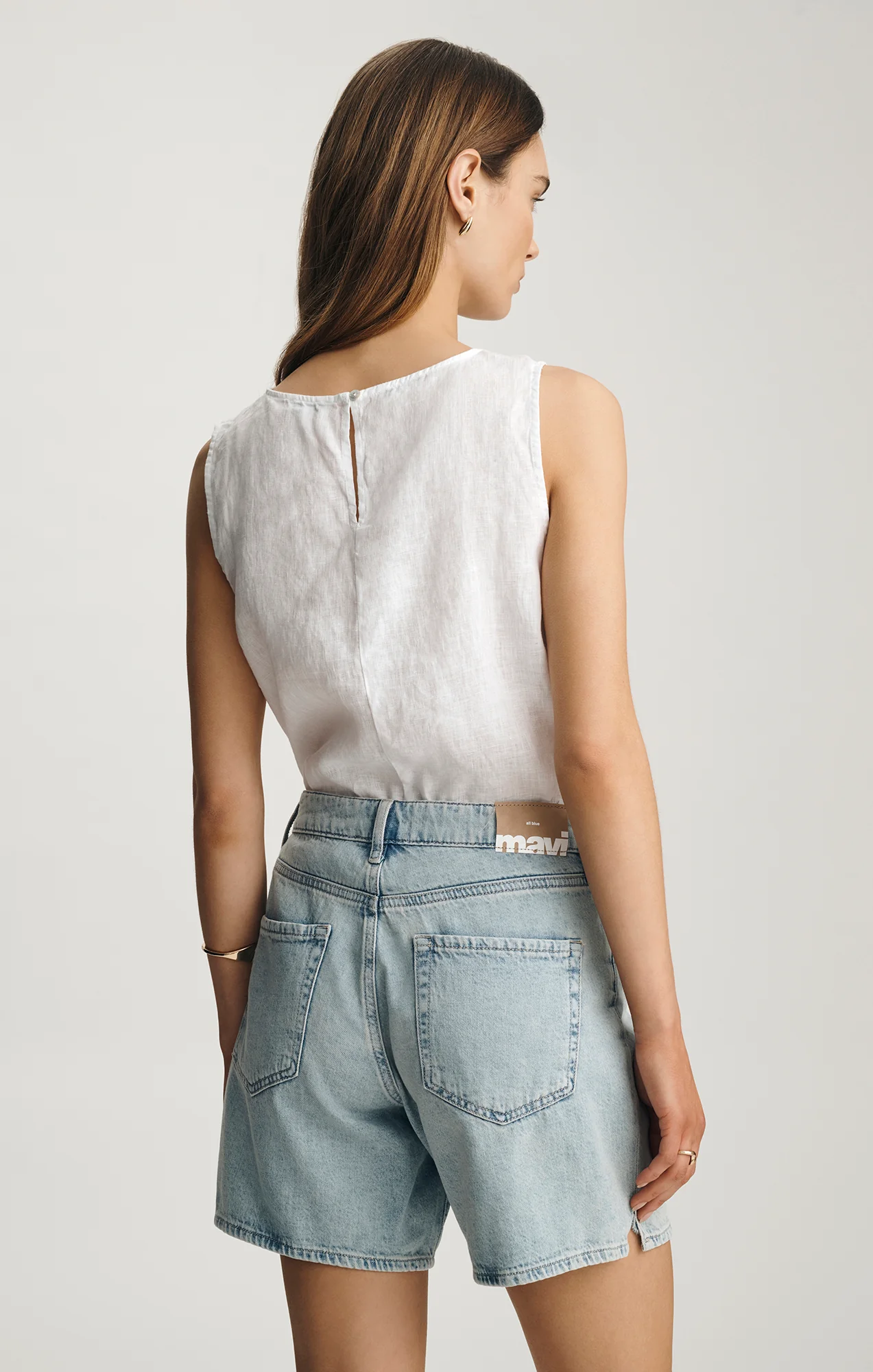 NELLA RELAXED SHORTS IN BLEACHED LINEN DENIM - Image 4