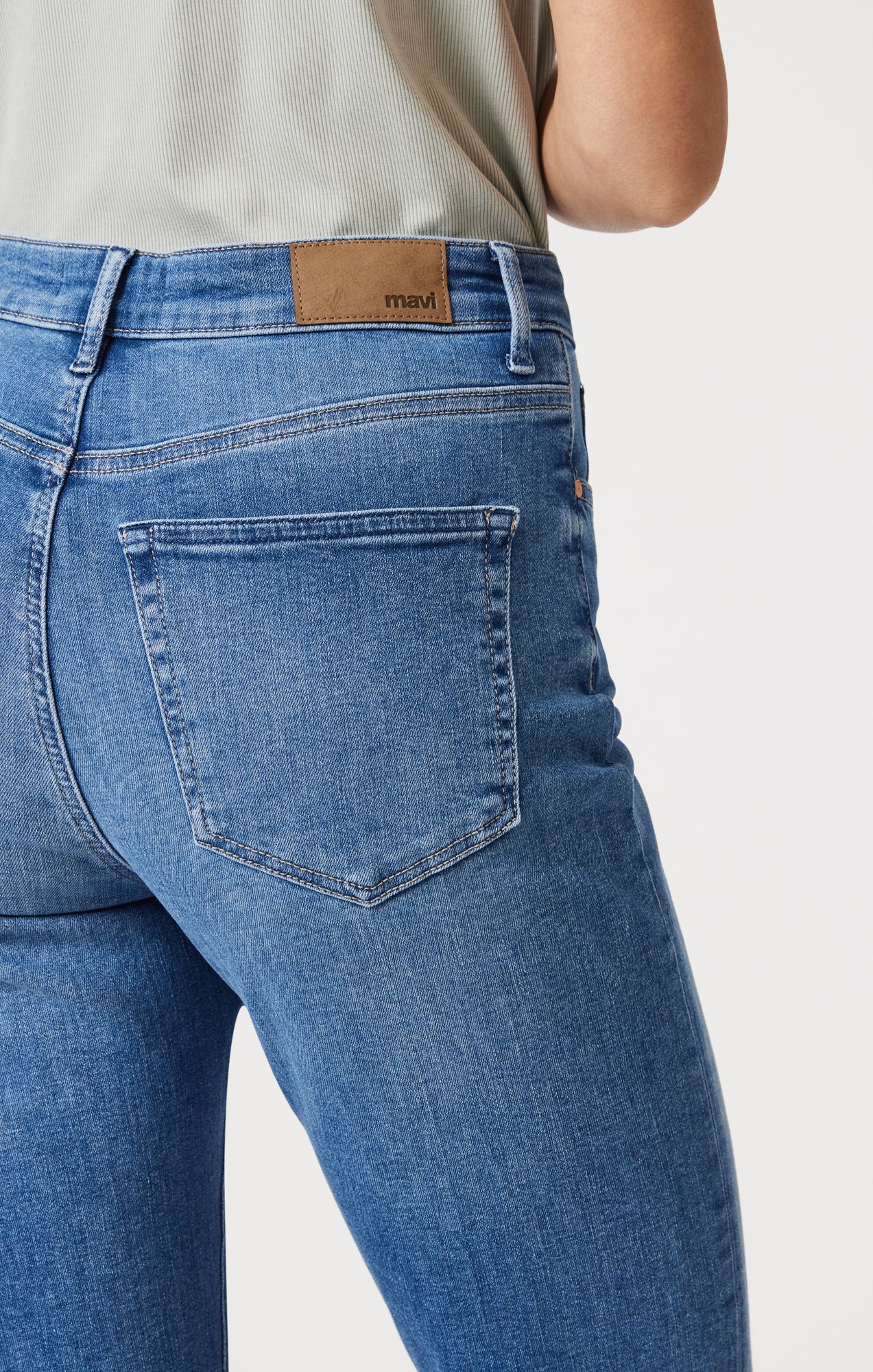 NEW YORK STRAIGHT LEG IN MID BLUE FLEX BLUE - Image 6