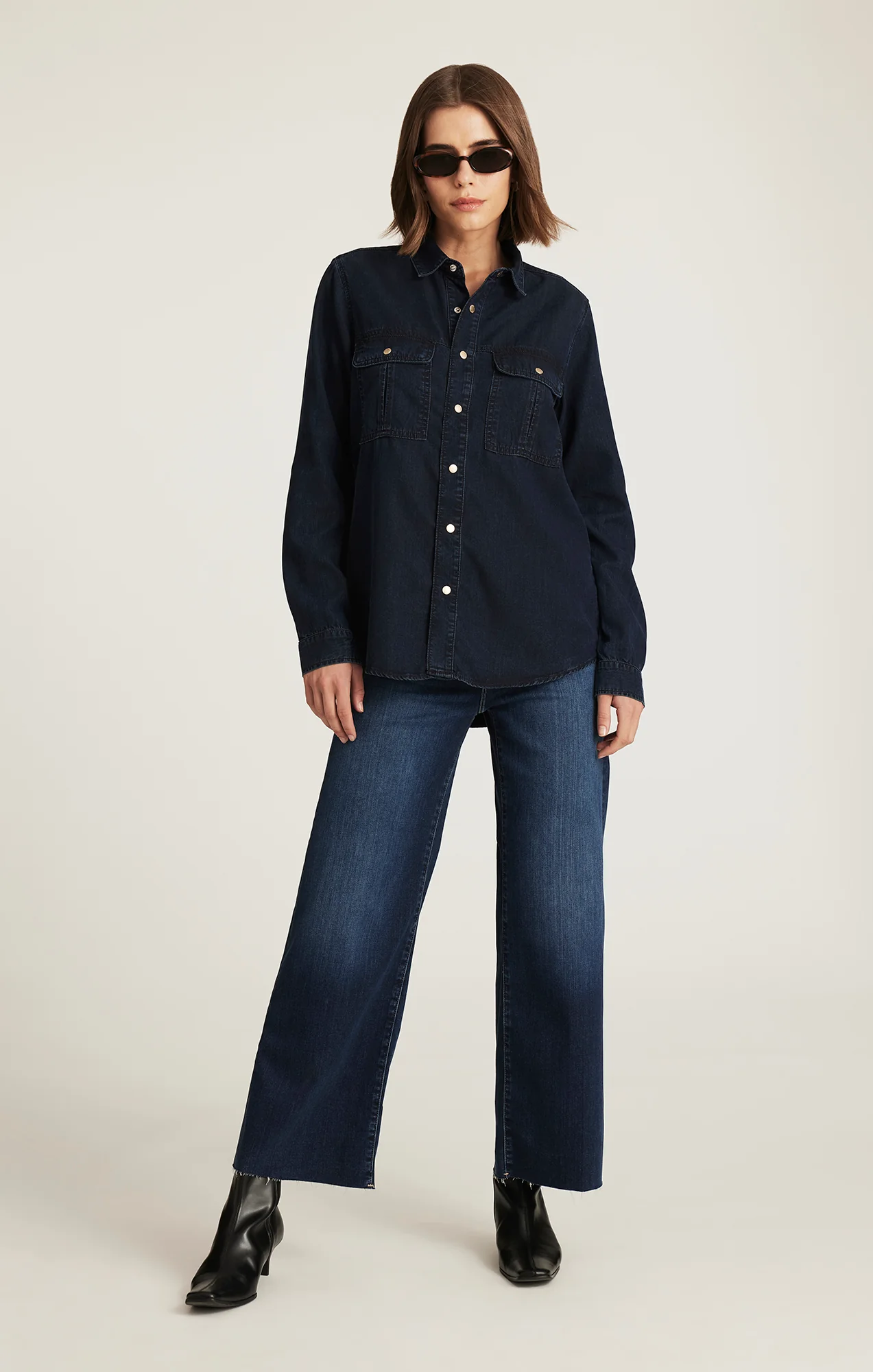 NIA DENIM SHIRT IN INK GOLD PREMIUM - Image 5