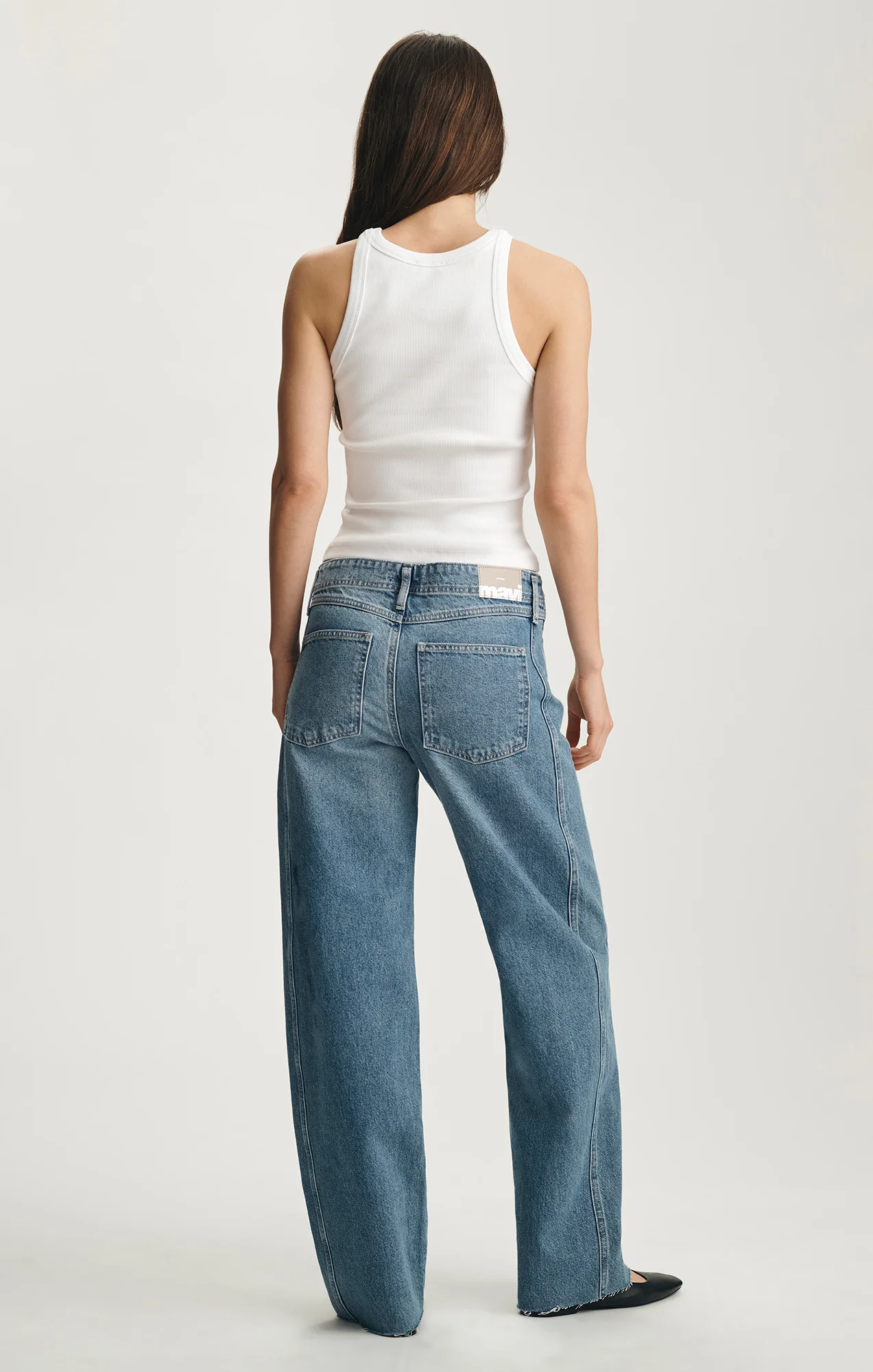 NICA CROSSOVER BARREL IN MID BRUSHED DENIM - Image 3