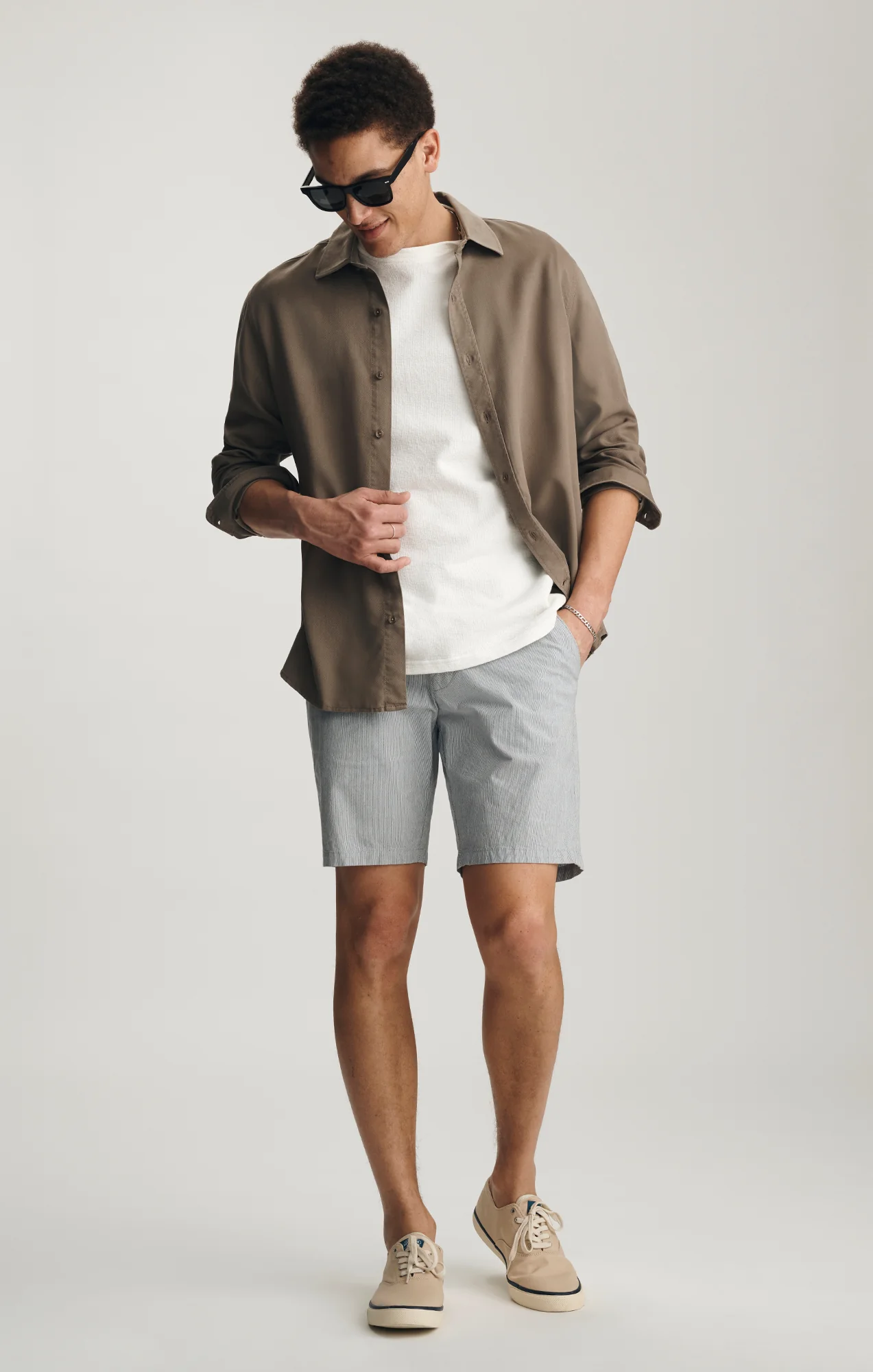 NOAH SHORTS IN BLUE STRIPE